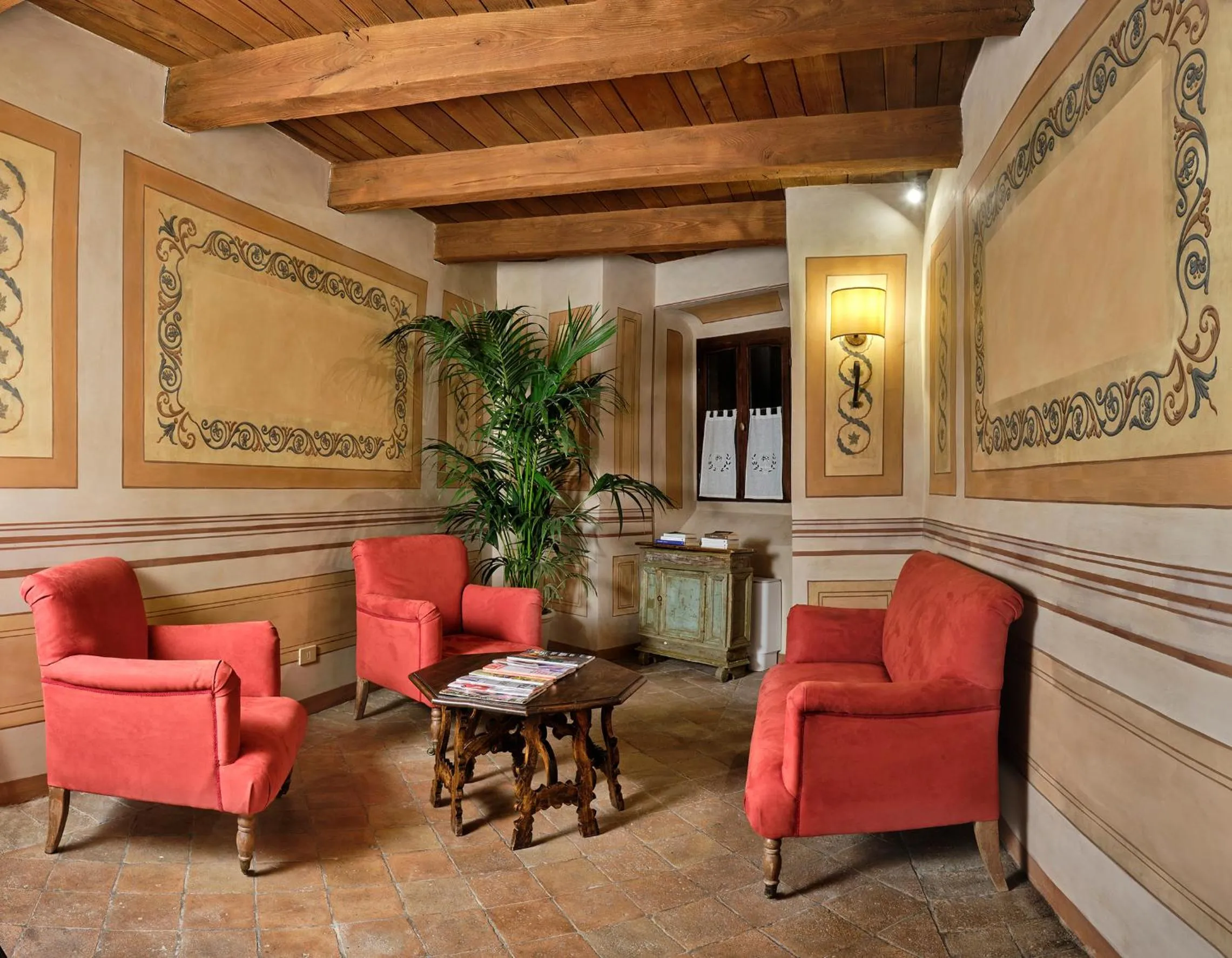 Living room in Palazzo Viviani - Castello di Montegridolfo