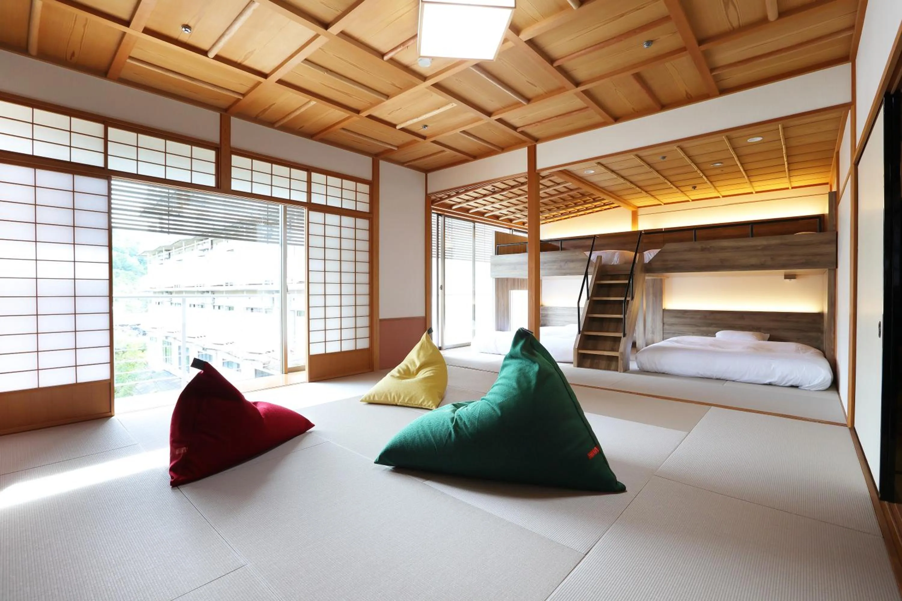 Living room, Bed in Manten no Tsujinoya