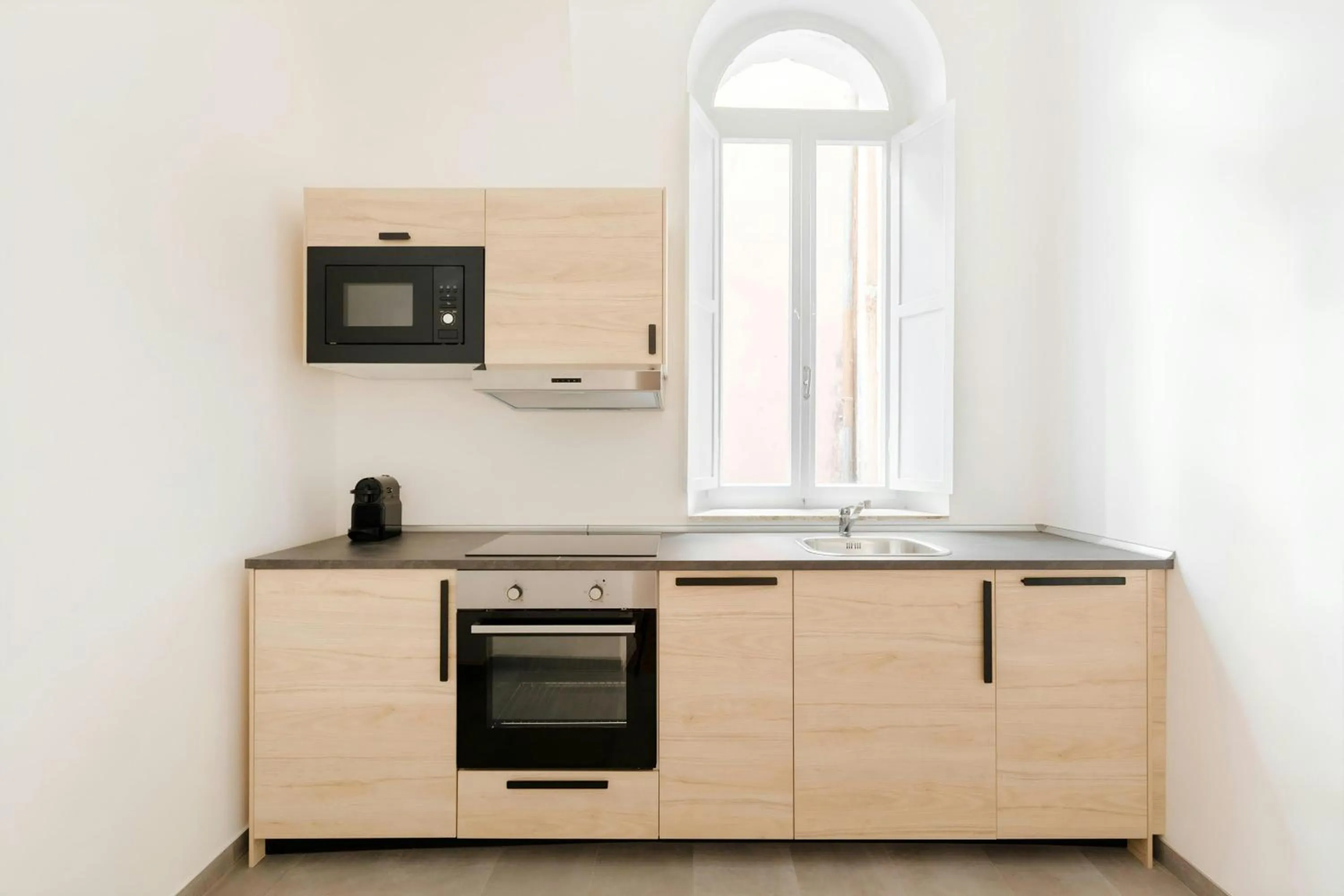 Kitchen or kitchenette in Sonder by Marriott Bonvoy Palazzo Taverna Apartments Piazza Navona