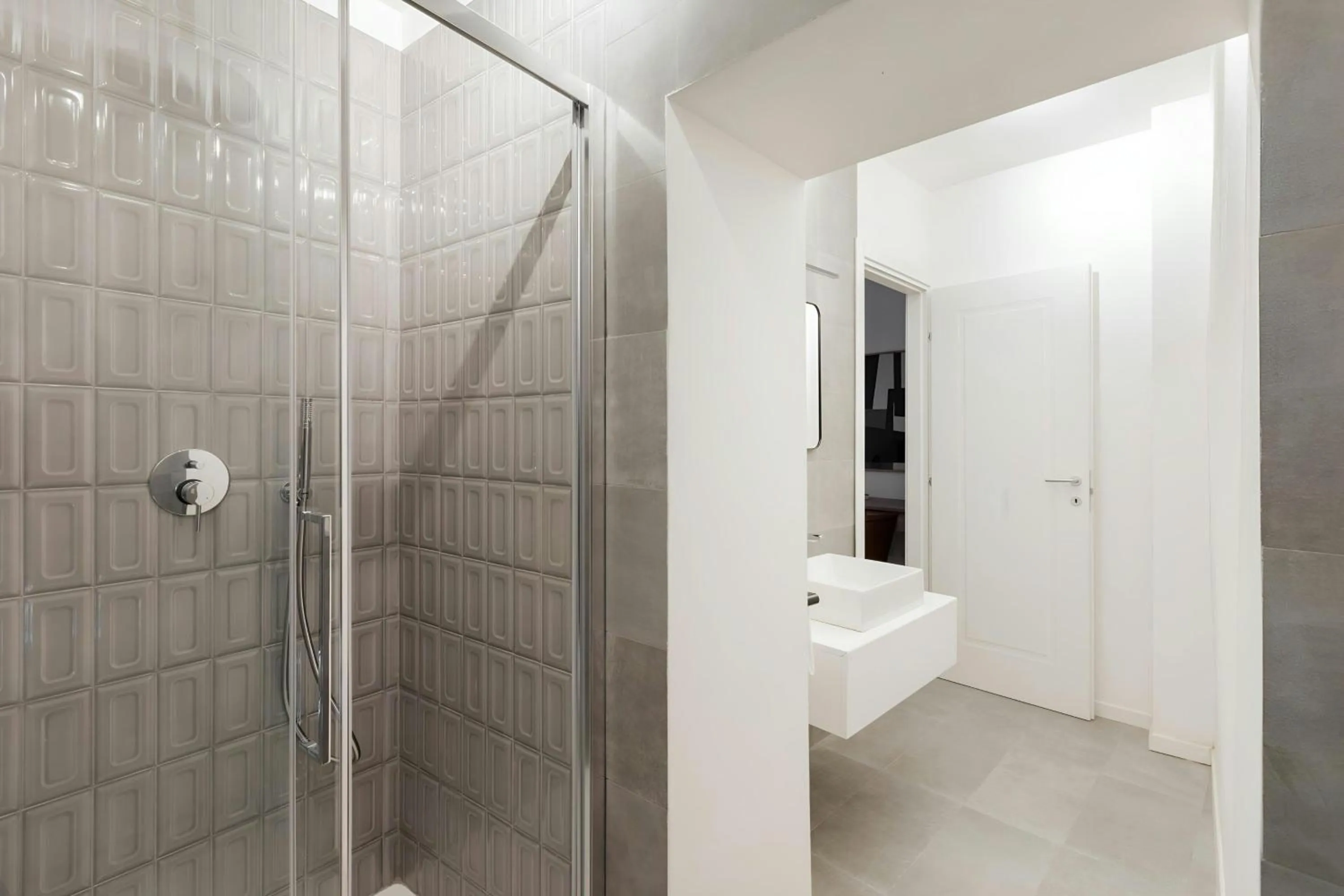 Bathroom in Sonder by Marriott Bonvoy Palazzo Taverna Apartments Piazza Navona