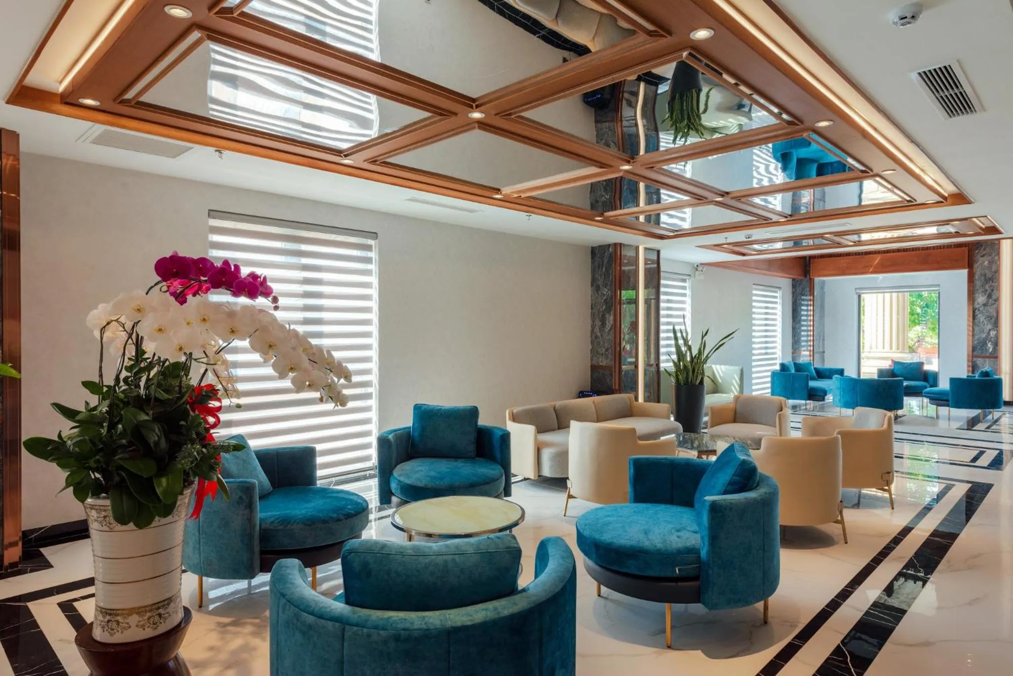 Seating area in The Tahiti Beach Hotel