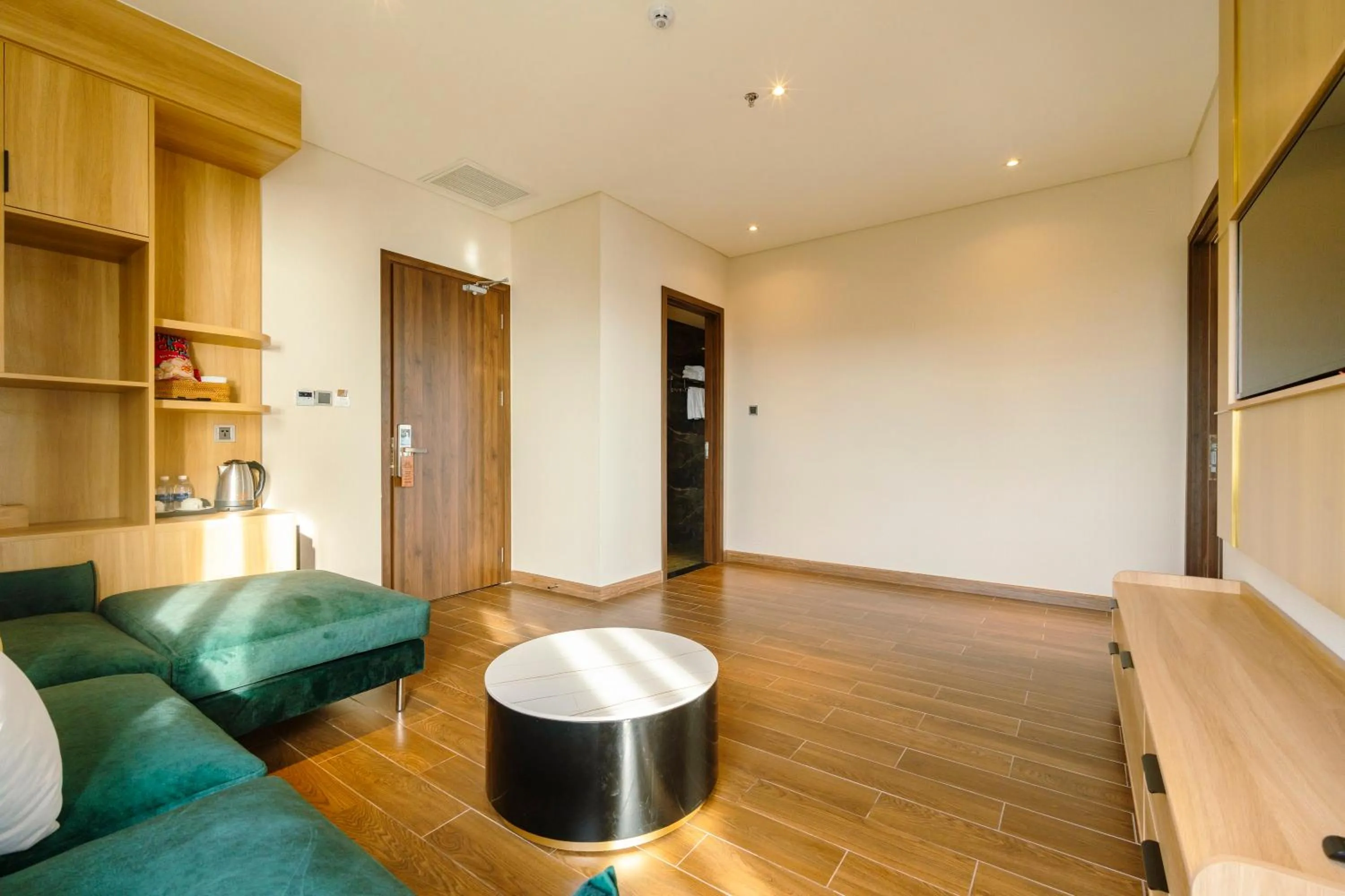 Living room in The Tahiti Beach Hotel