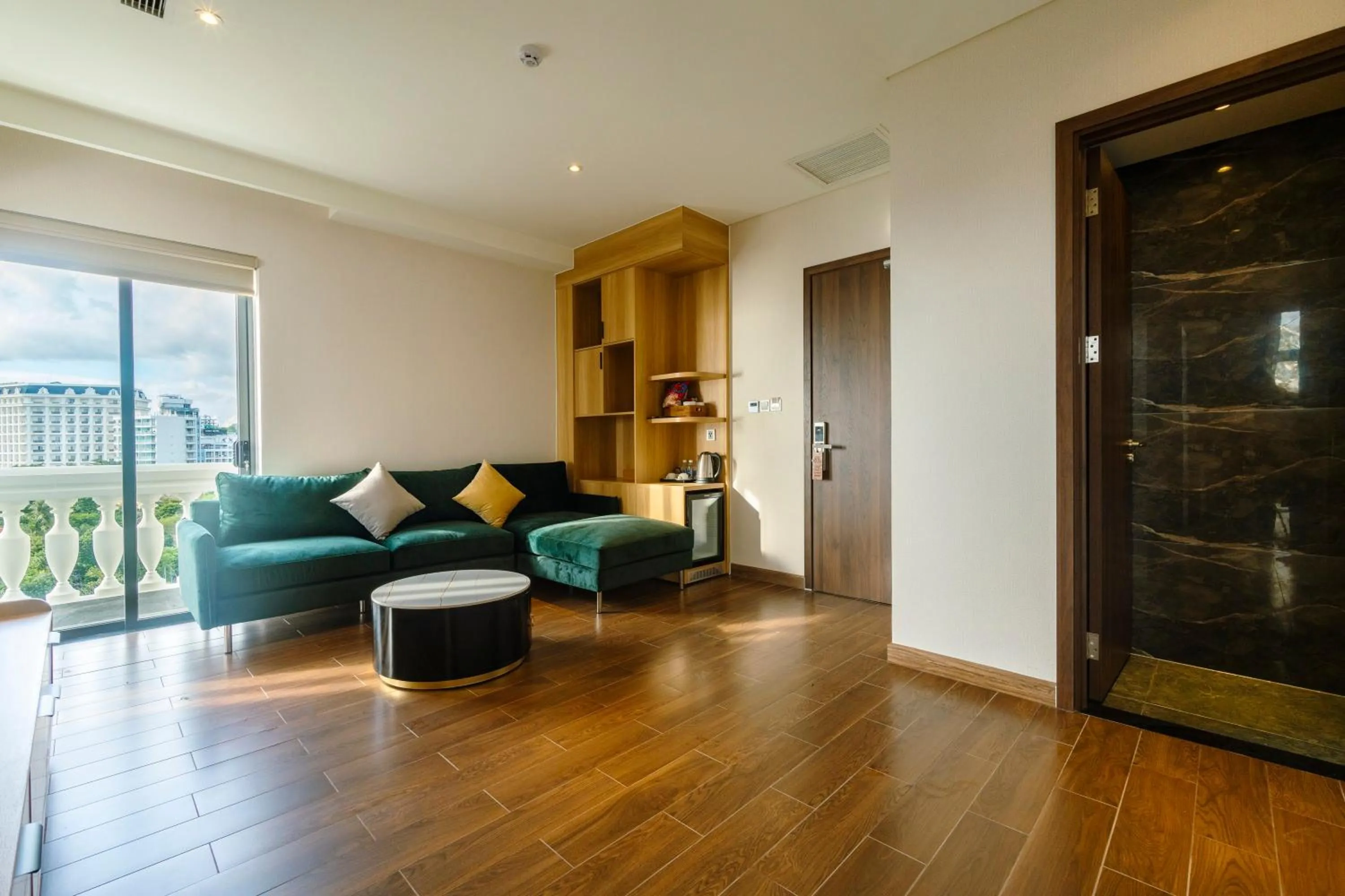 Living room in The Tahiti Beach Hotel