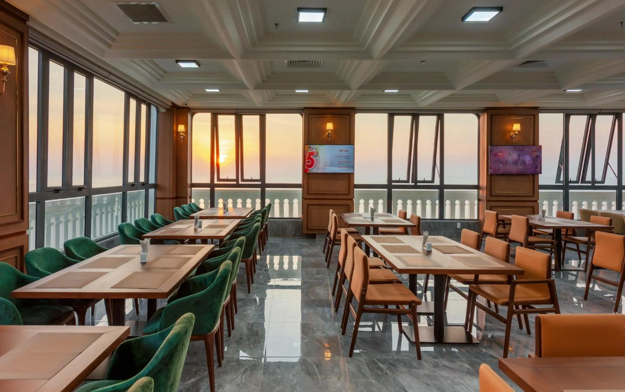 Restaurant/places to eat in The Tahiti Beach Hotel