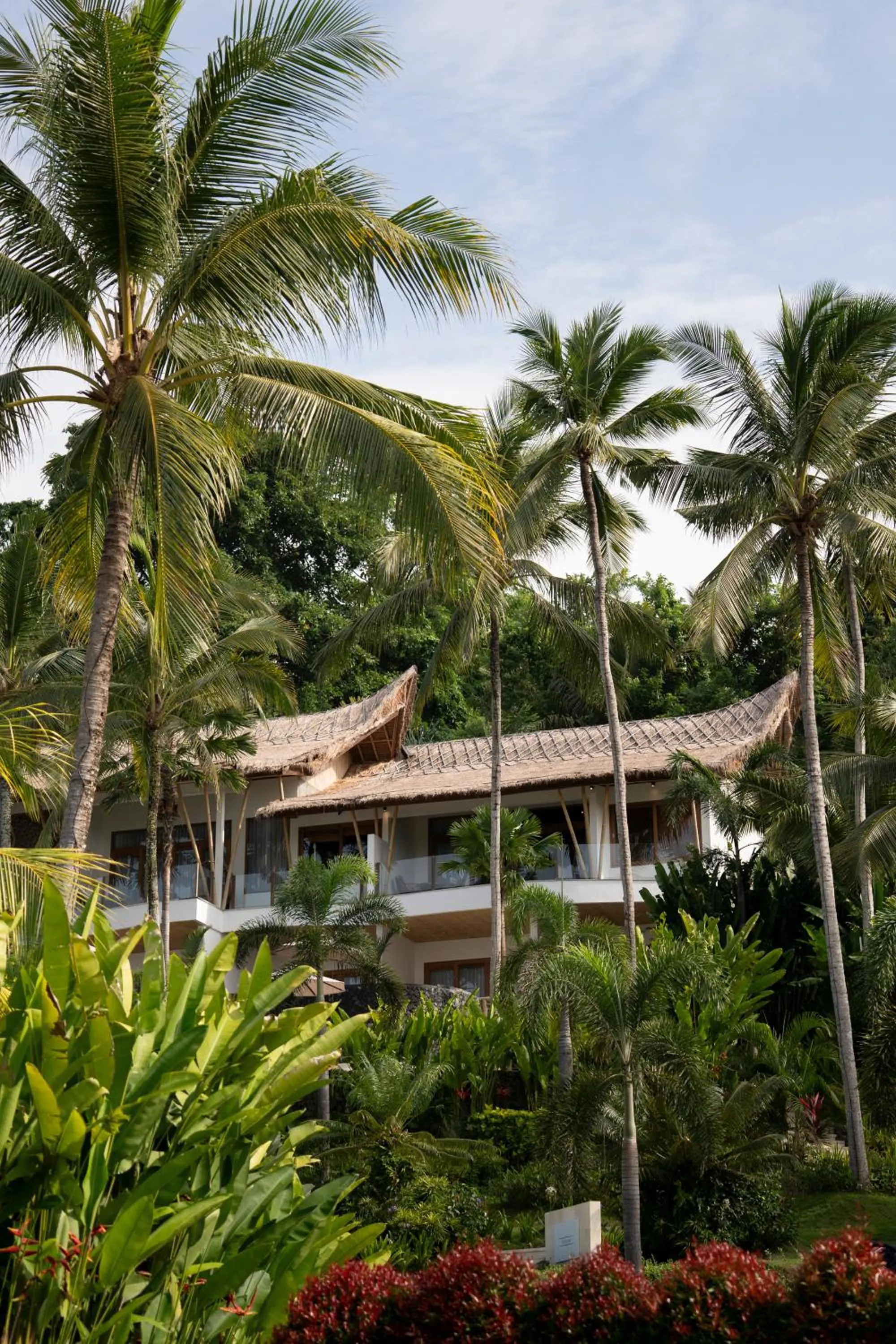 Property building in Neano Escape