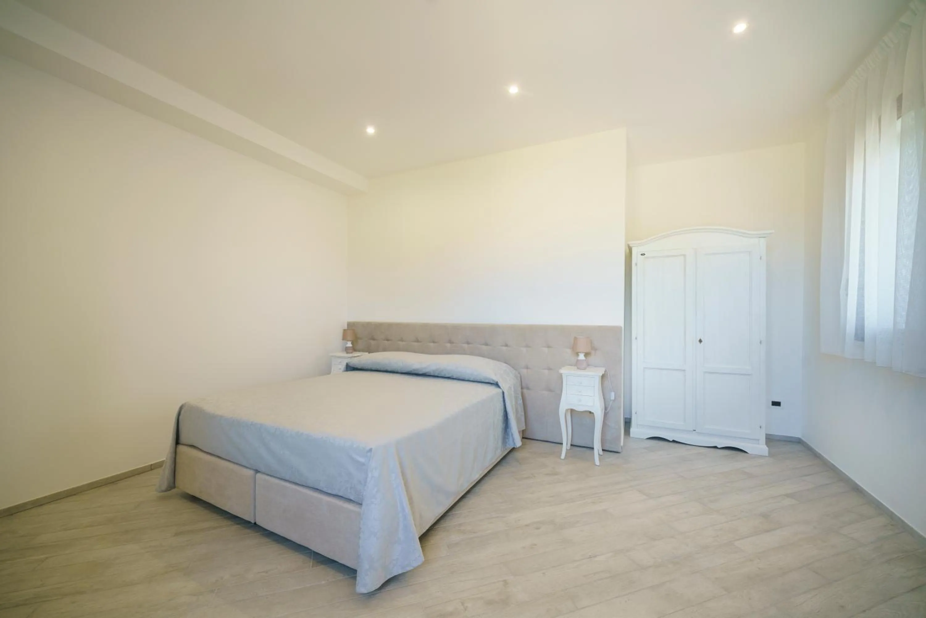 Bedroom, Bed in Minissale Farmhouse
