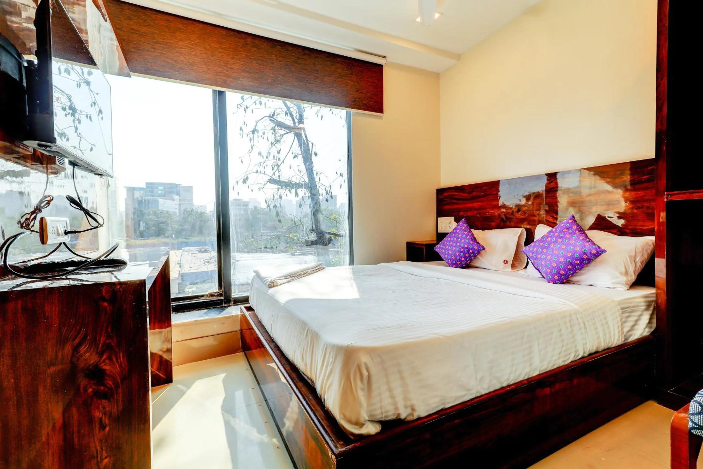Bed in Hotel Prime Inn, Andheri West - Near Mumbai International Airport