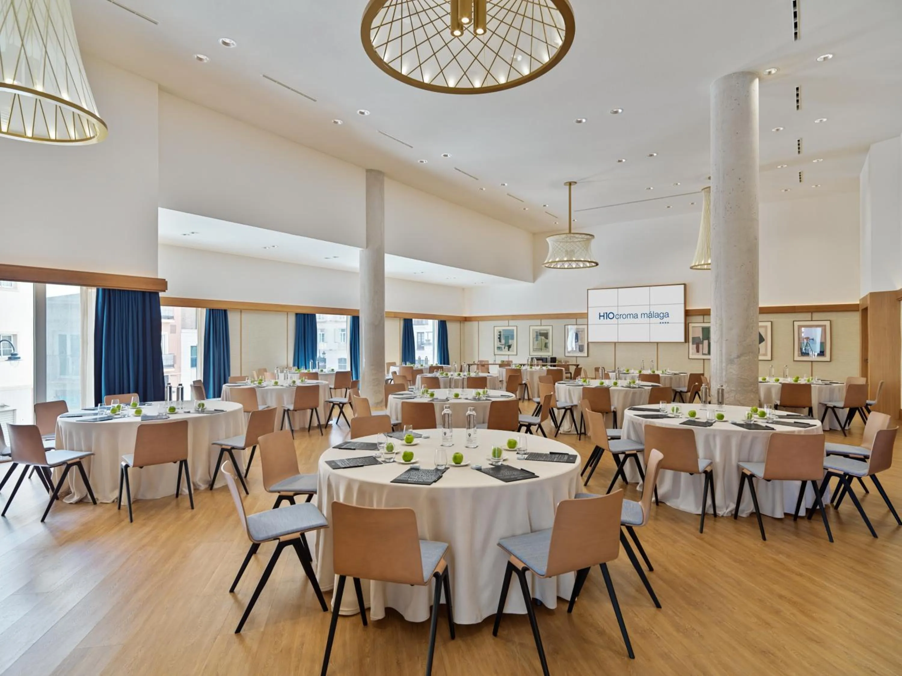 BBQ facilities in H10 Croma Málaga