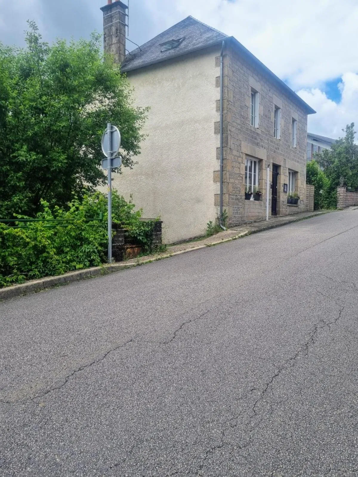 Property building in L'AnciennePoste