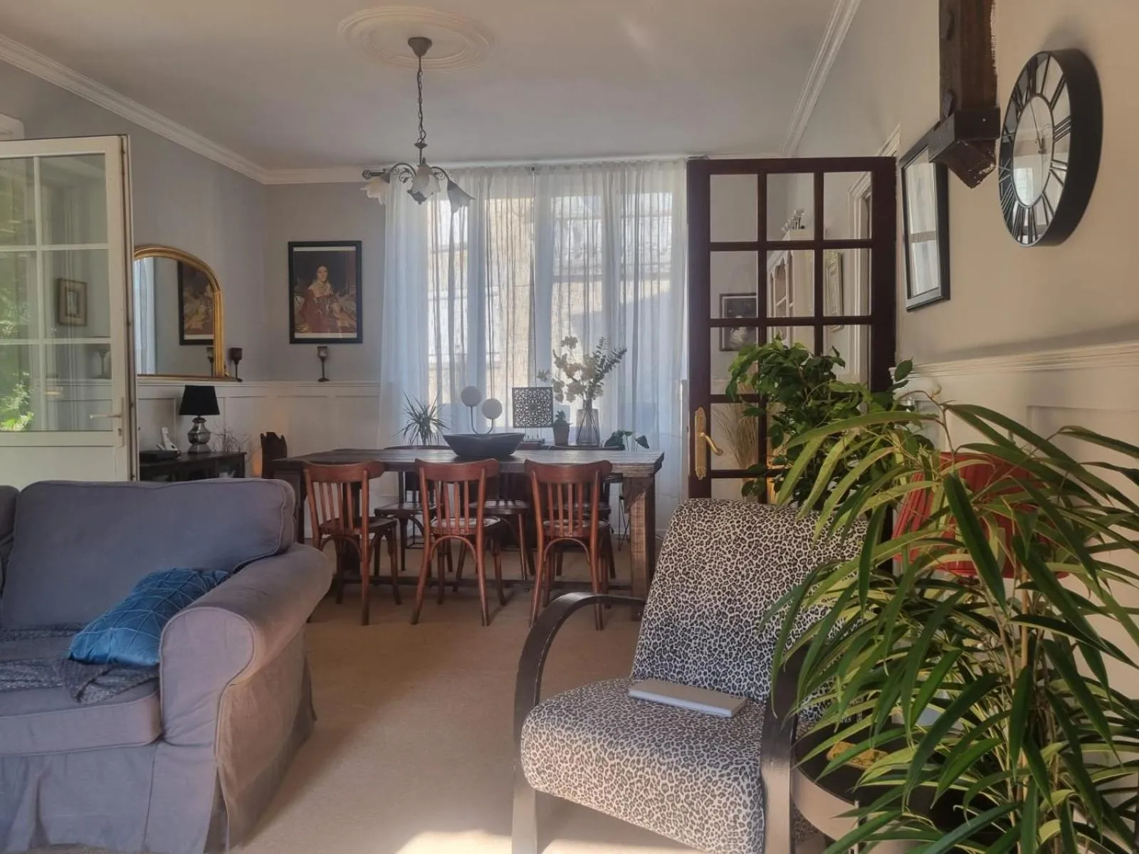 Dining area in L'AnciennePoste