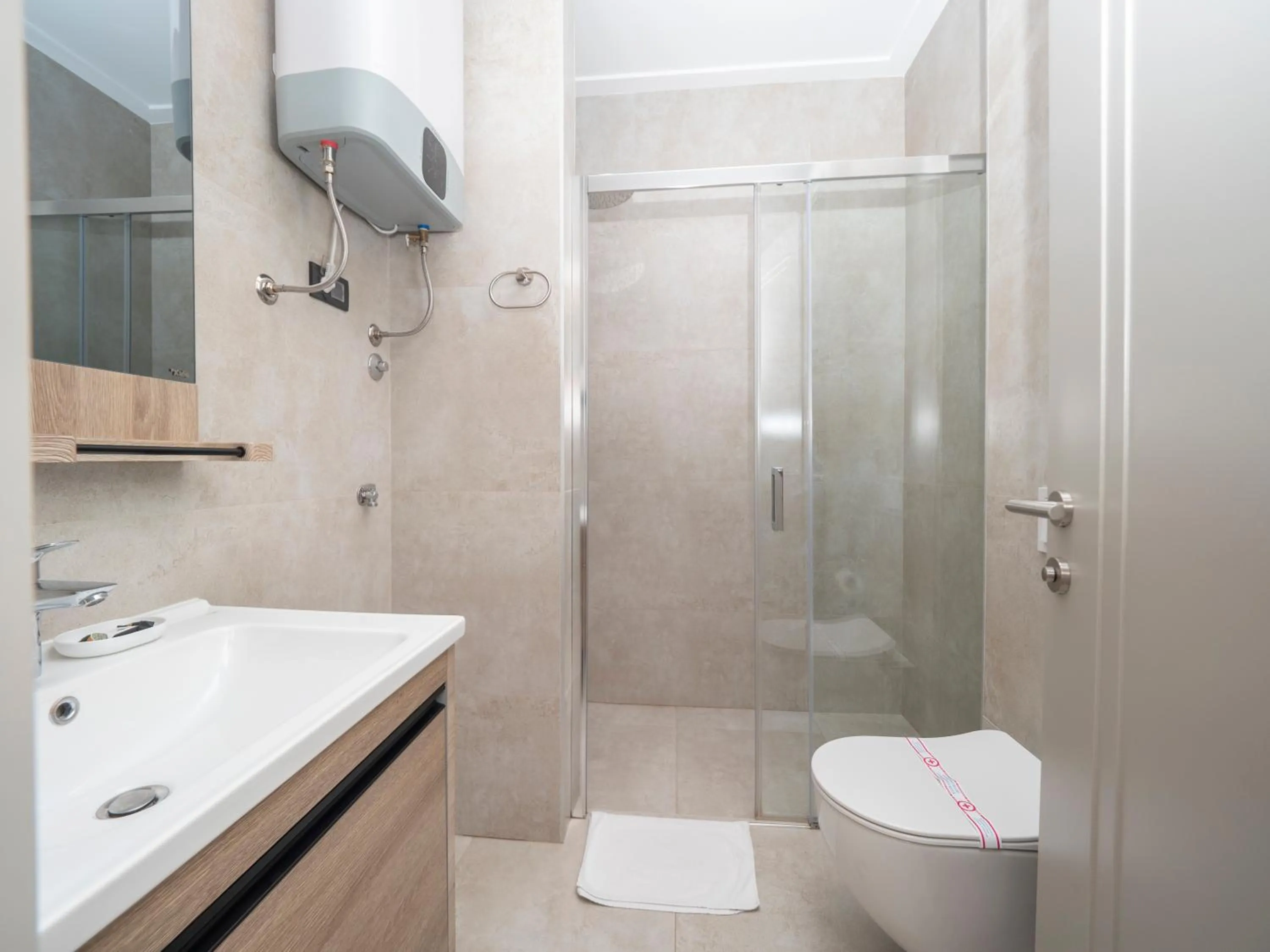 Shower in CASA AL MARE RESIDENCE