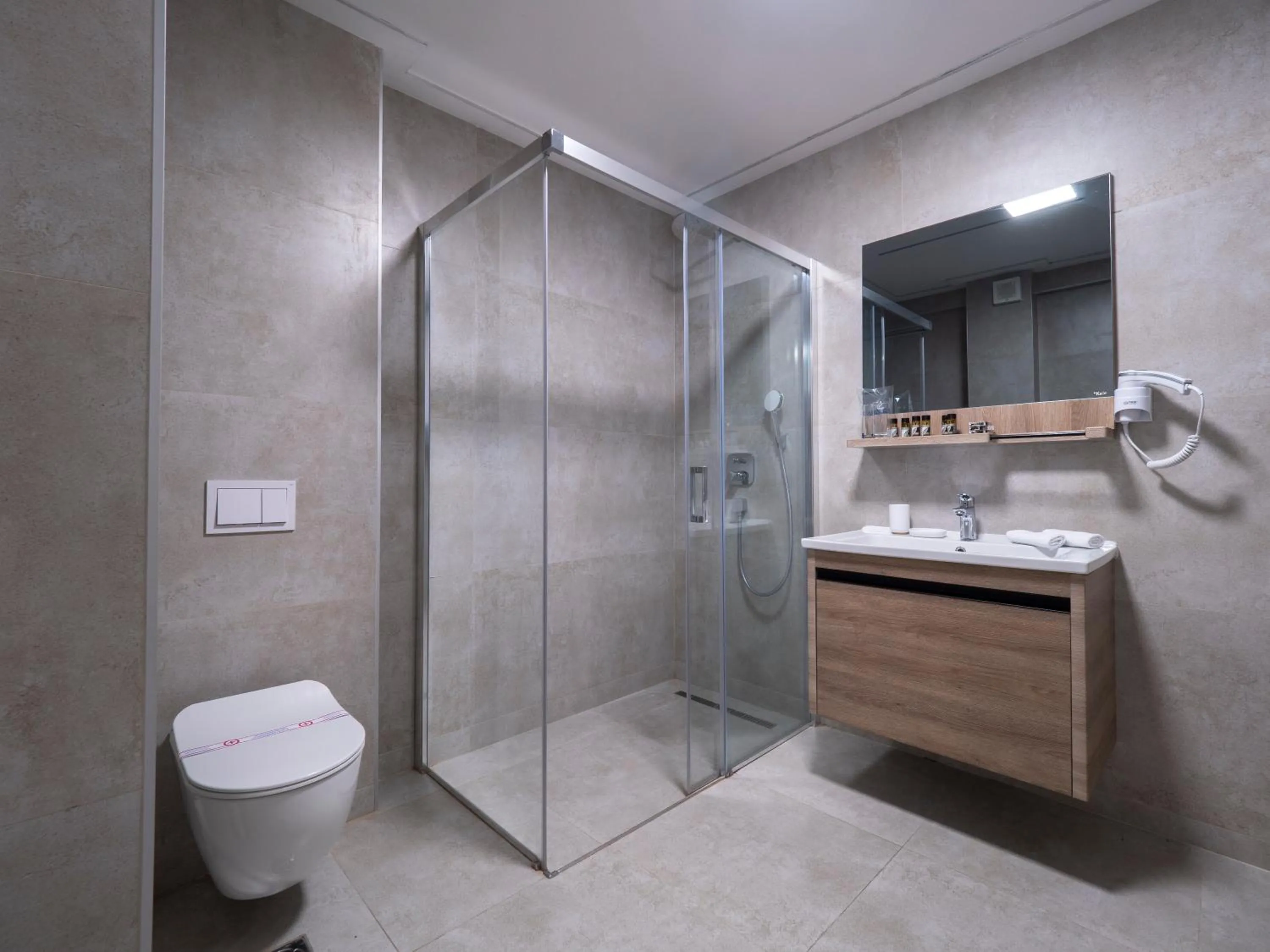 Shower in CASA AL MARE by Moskva