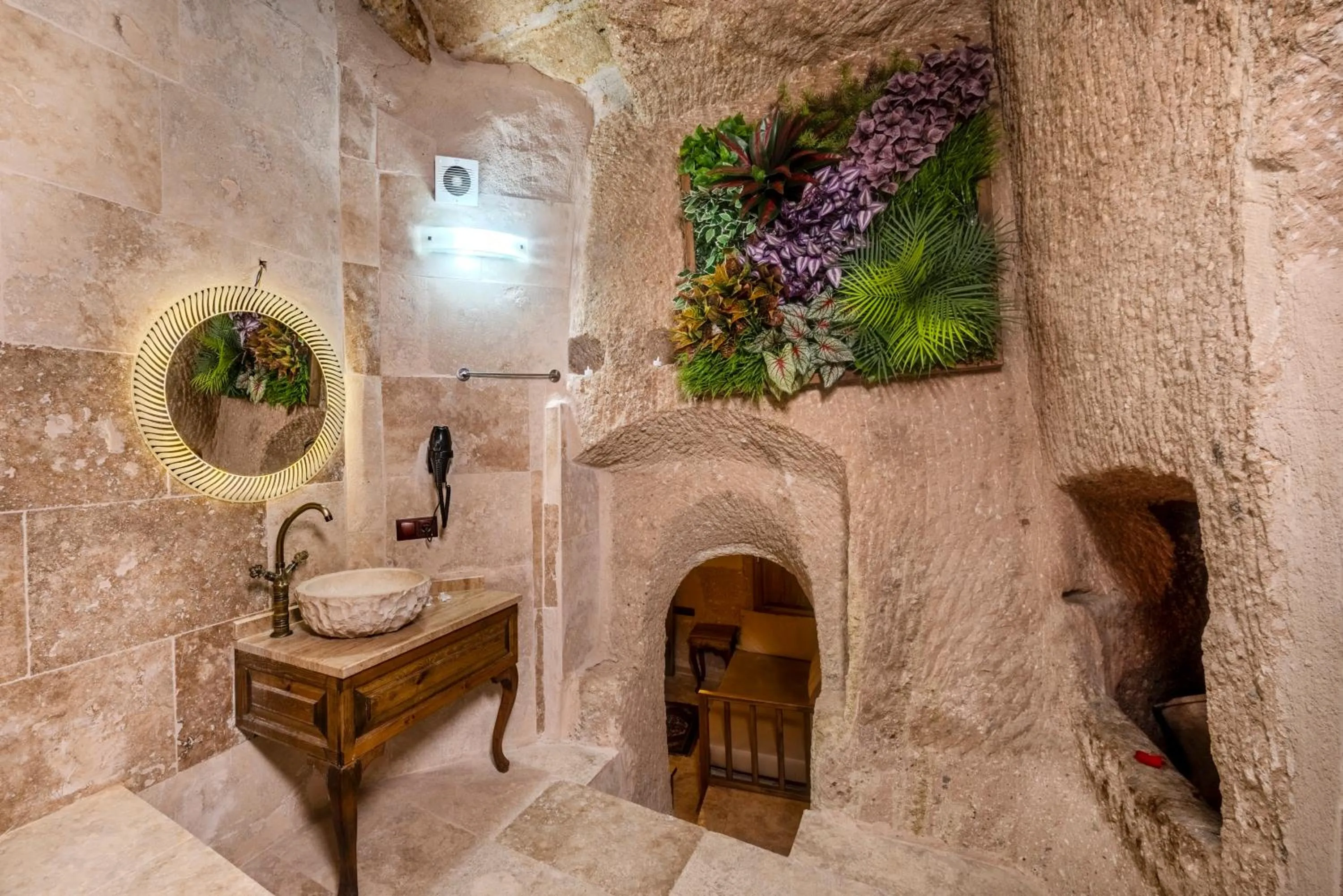 Public Bath in Zula Cave House