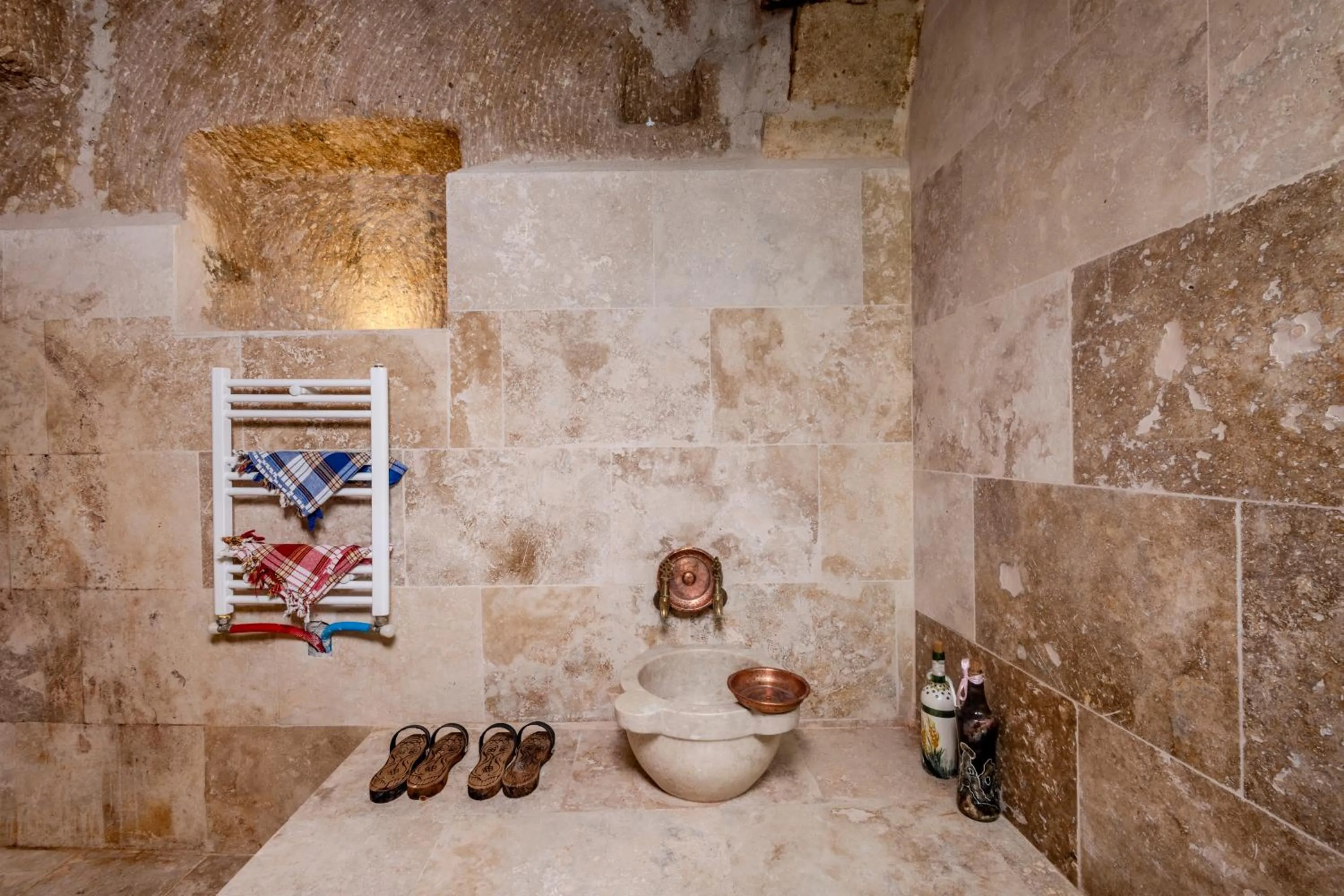 Public Bath in Zula Cave House