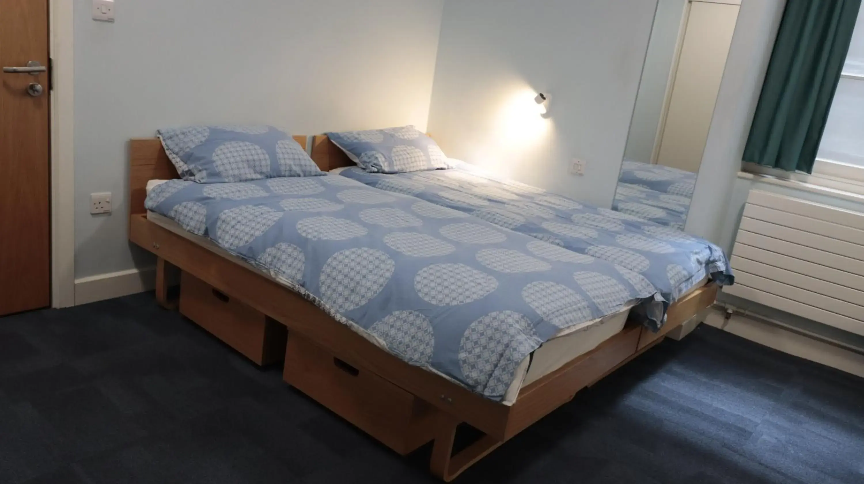 Twin Room with Private Bathroom in Lee Abbey London Twin Room with Private Bathroom in Lee Abbey London