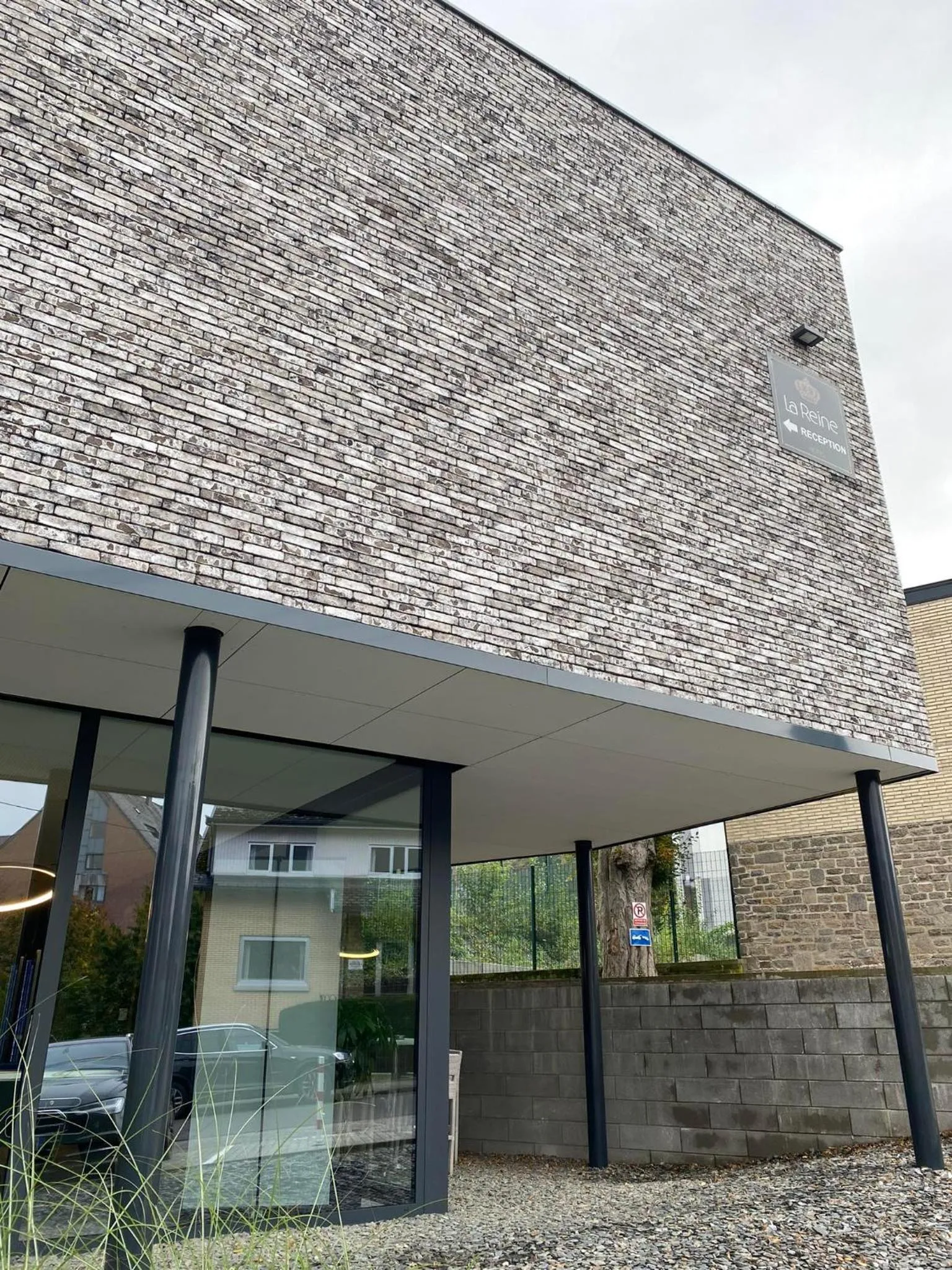 Property building in Boutique Hôtel, La Cour de la Reine, Rooftop & Bistronomique Restaurant