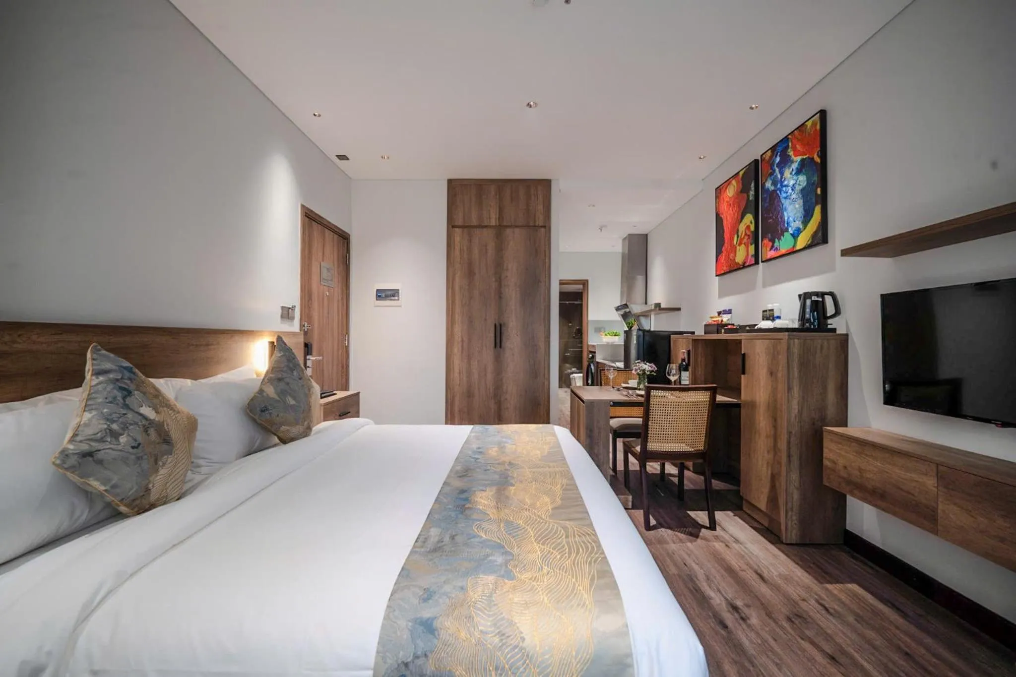 Photo of the whole room, Bed in The Dream Suite