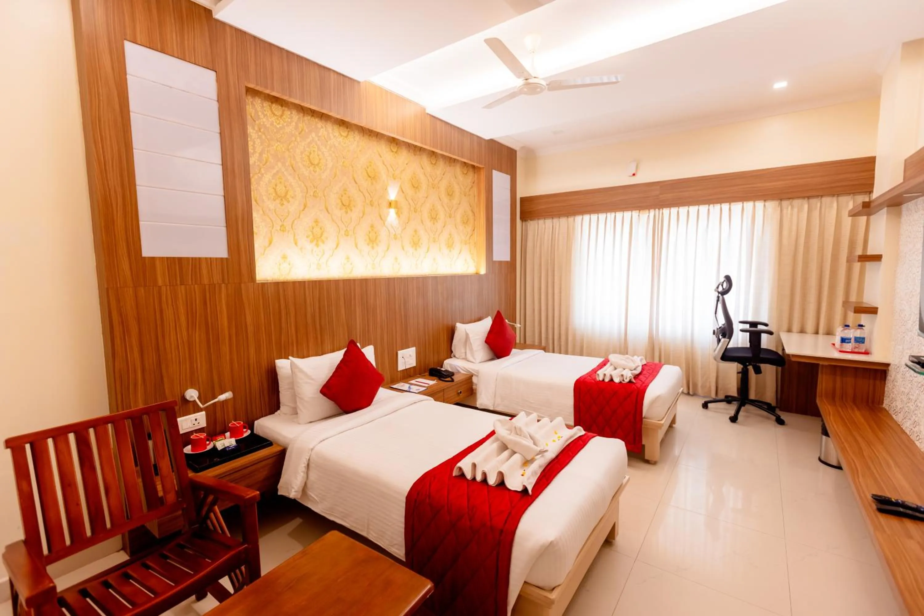 Bed in Hotel DSF Grand Plaza