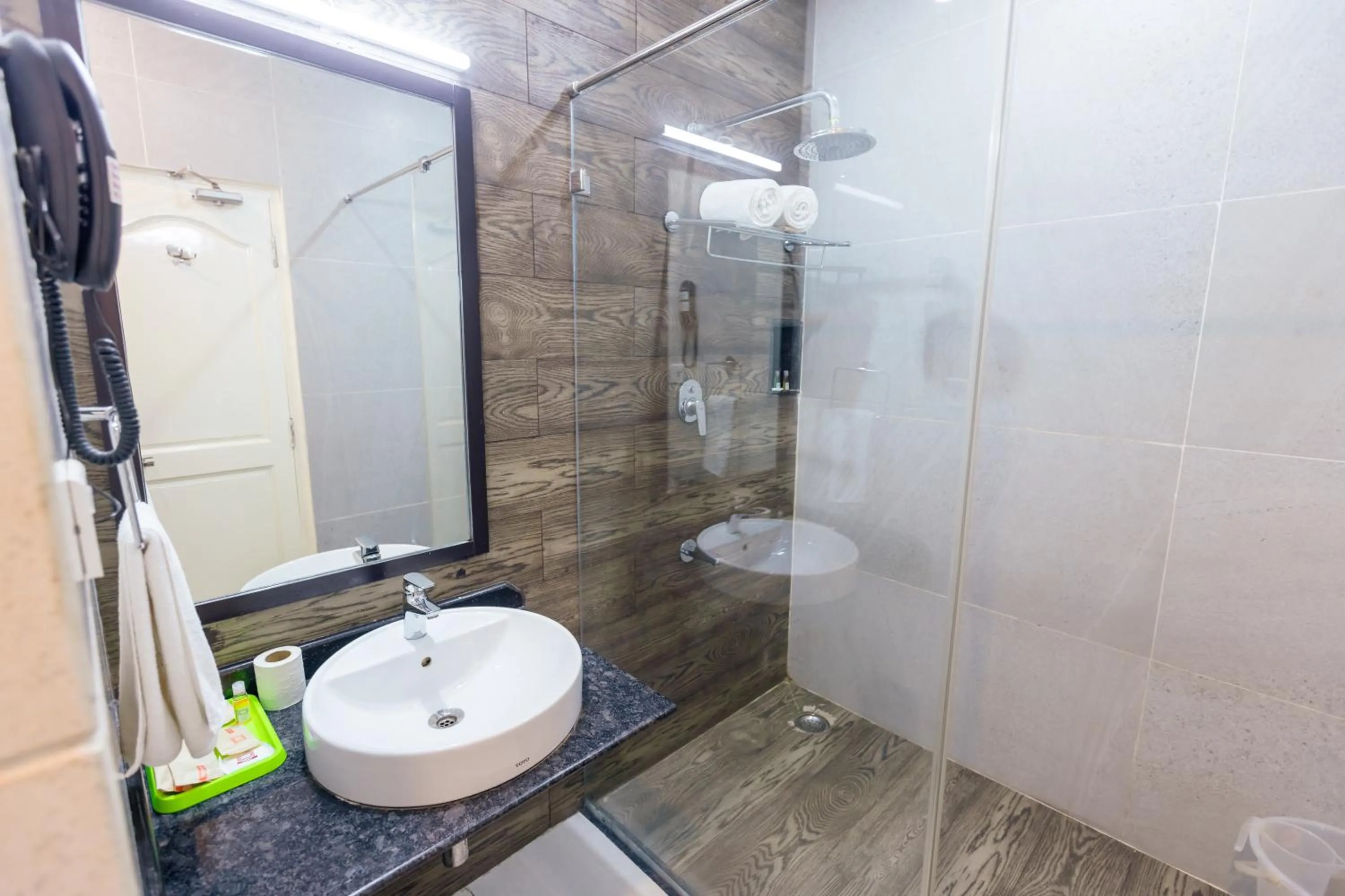 Hotel DSF Grand Plaza