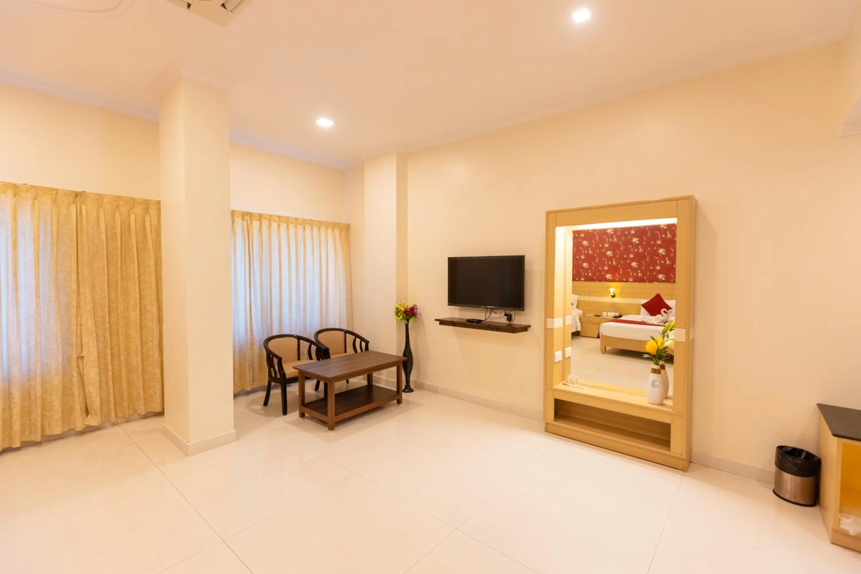 Bed in Hotel DSF Grand Plaza