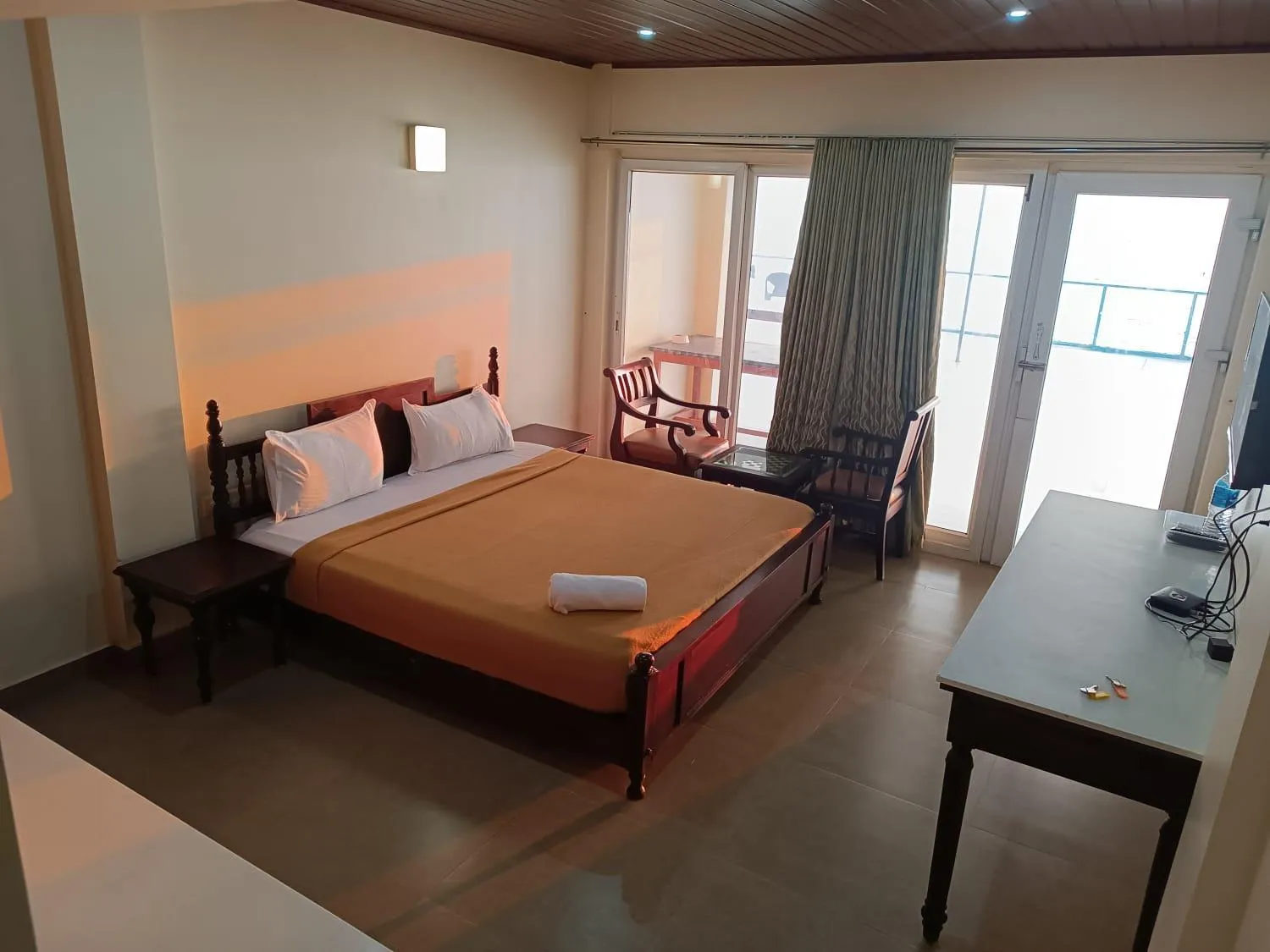 Bedroom, Bed in Baywatch Beach Homes