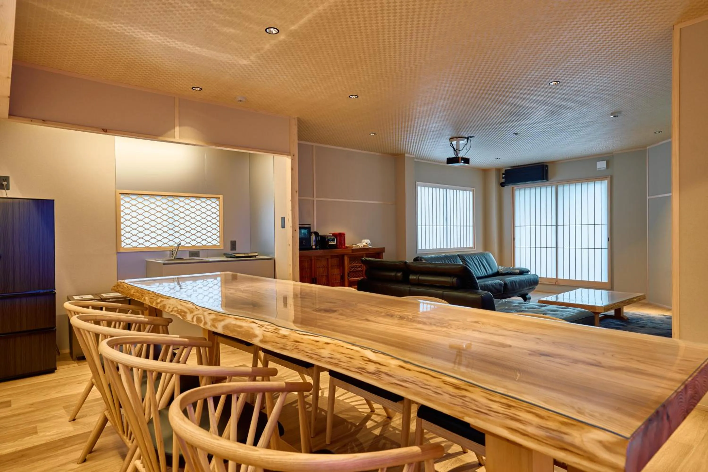 KONJAKUSO Osaka Tempozan "IKESU" Projection M apping SPA "TAKADORO" Wheel View