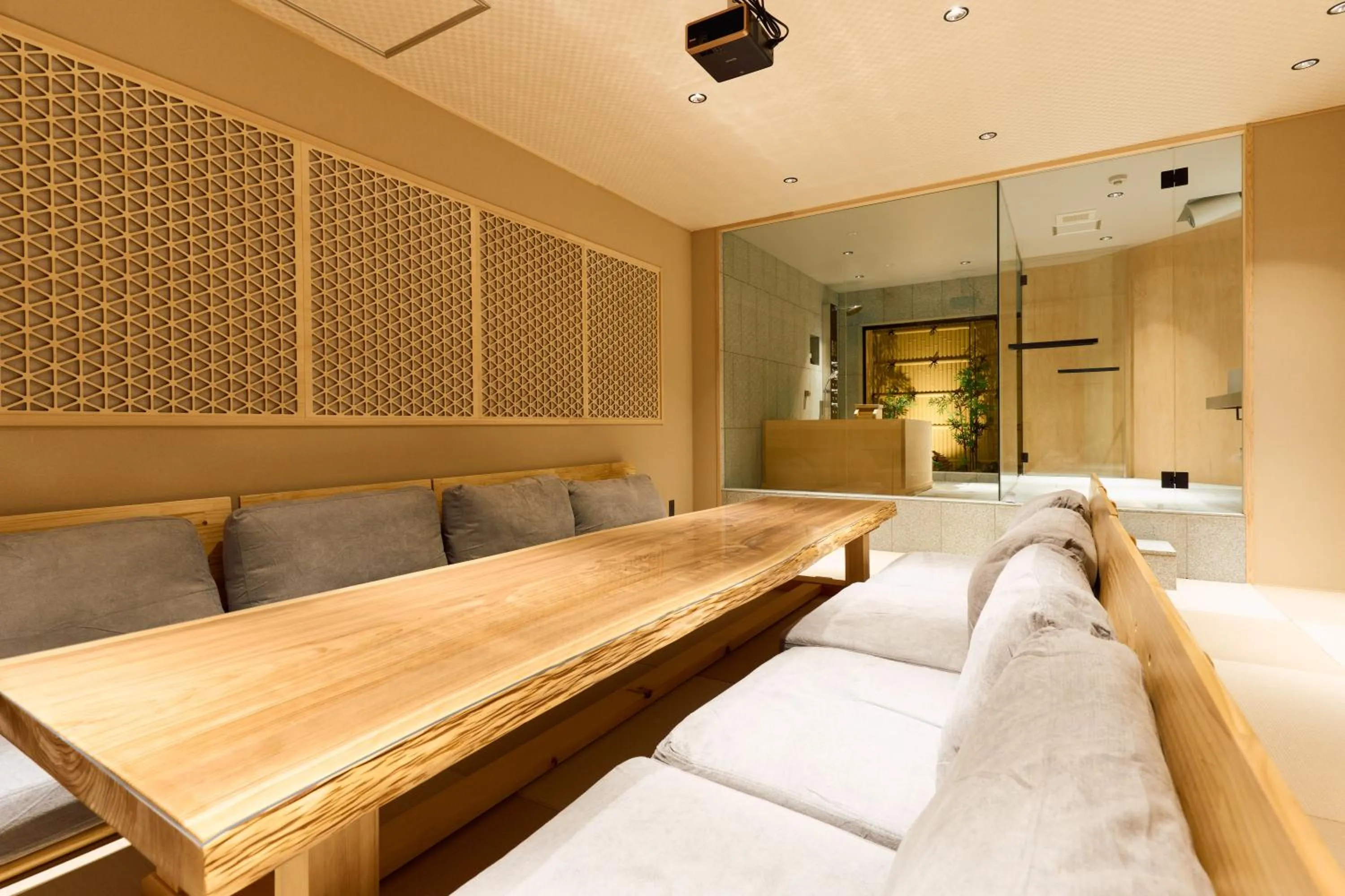 KONJAKUSO Osaka Tempozan "IKESU" Projection M apping SPA "TAKADORO" Wheel View