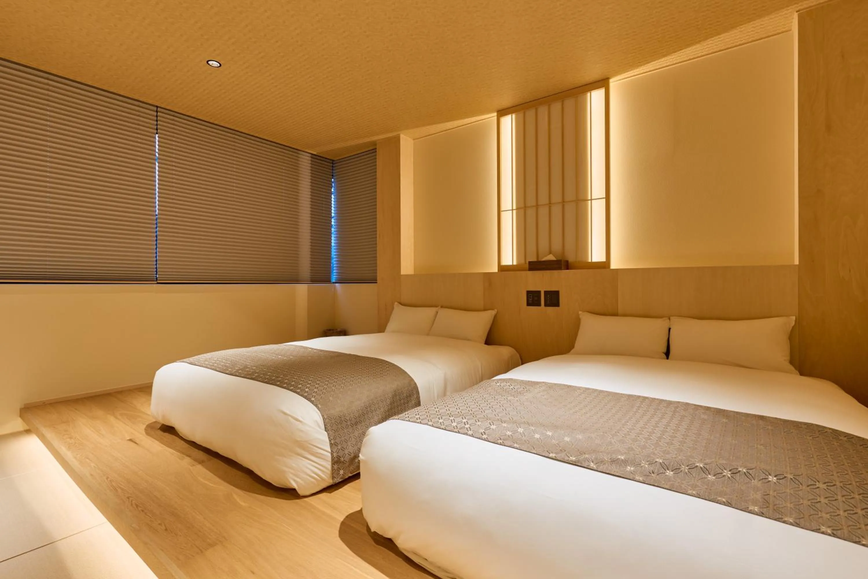 Bed in KONJAKUSO Osaka Tempozan "IKESU" Projection M apping SPA "TAKADORO" Wheel View