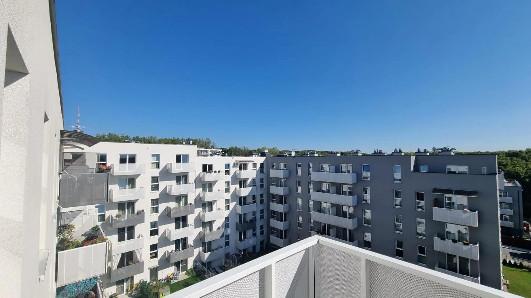 Day in NOOK NOOK Apartments Bytkowska 103