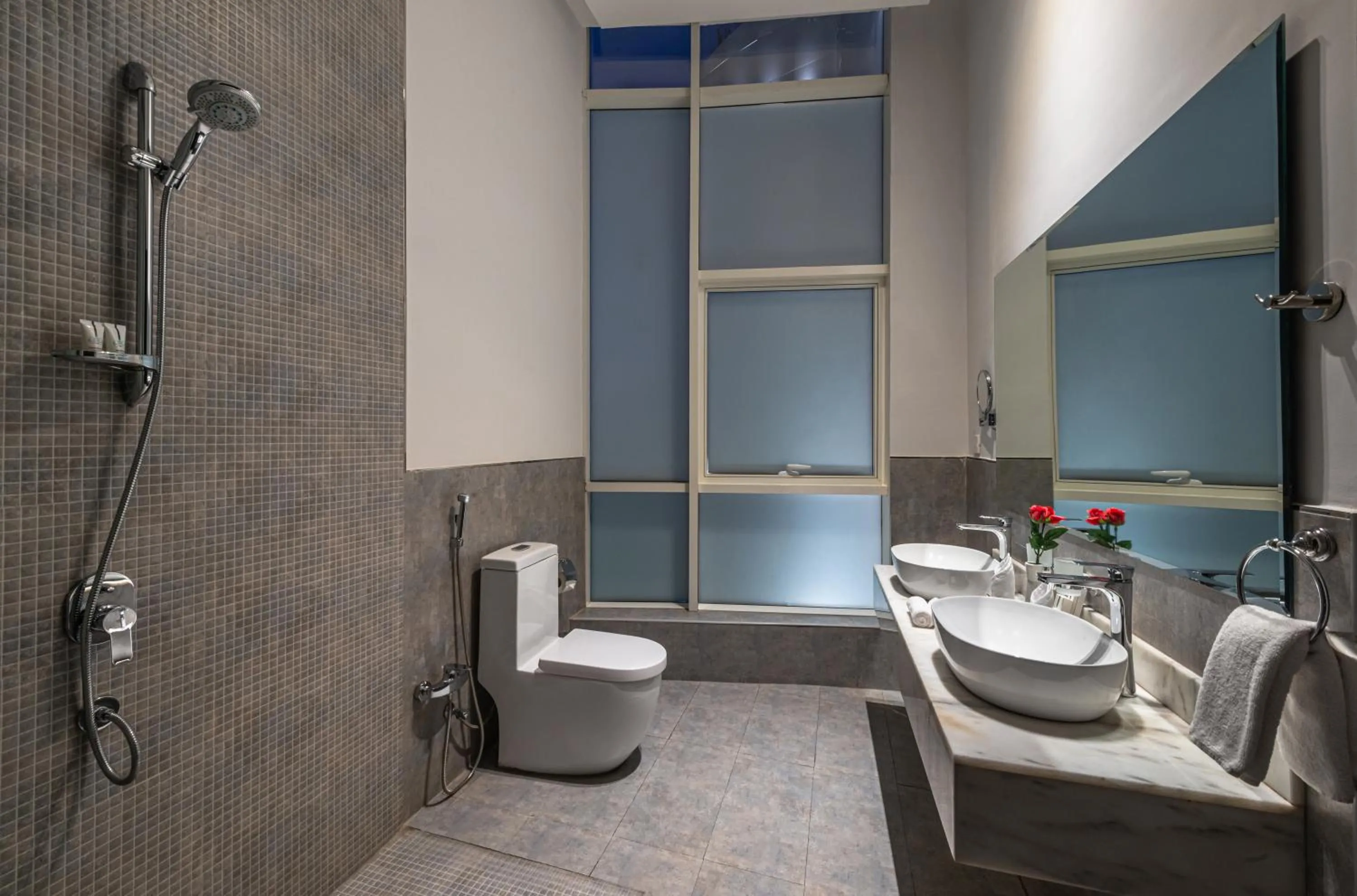 Bathroom in HDB Al Sahafa