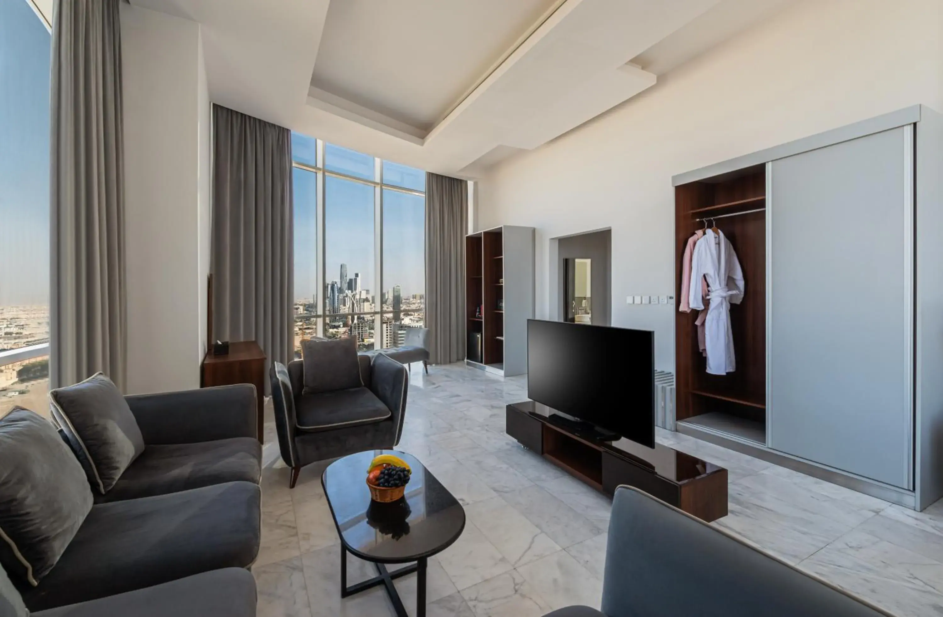 Deluxe King Suite in HDB Al Sahafa Deluxe King Suite in HDB Al Sahafa