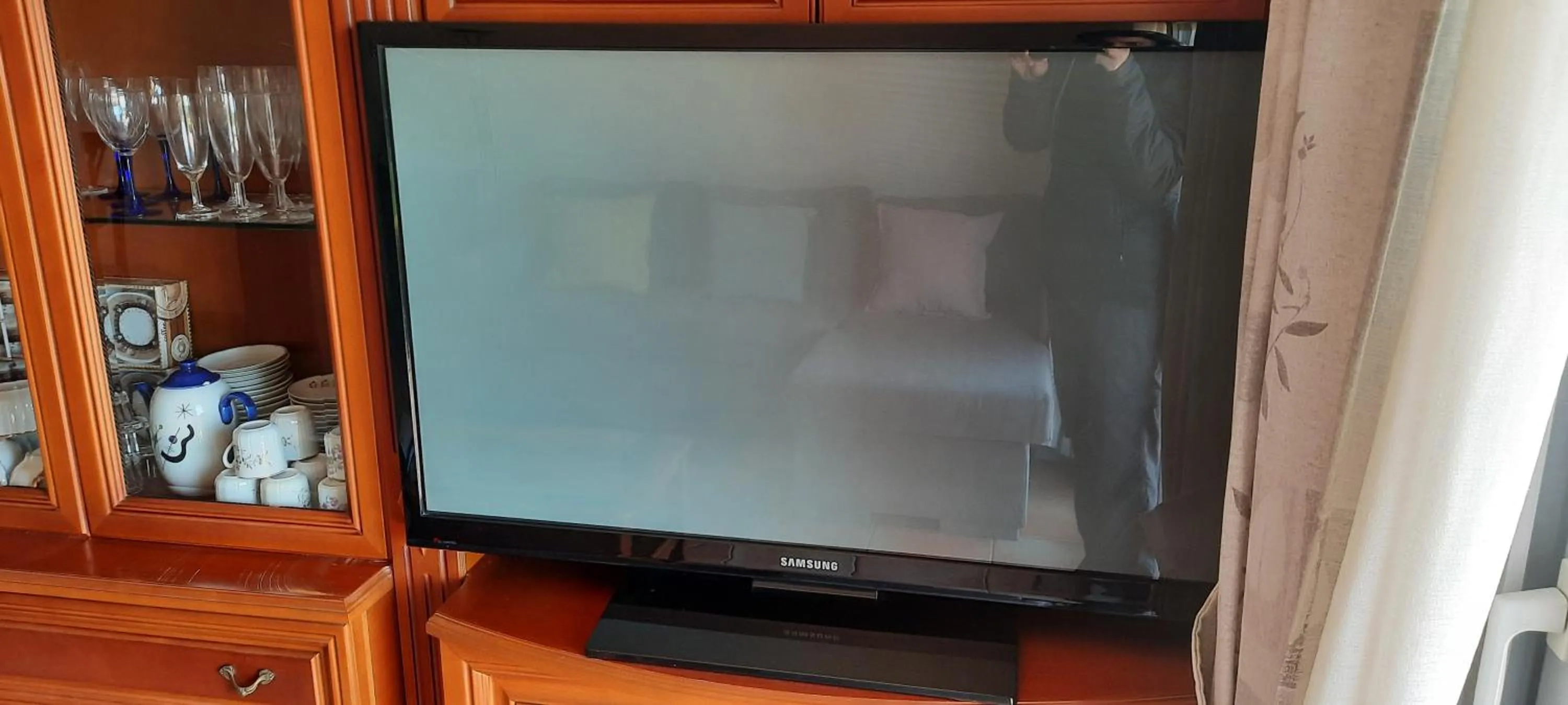 TV and multimedia in Can Carbó