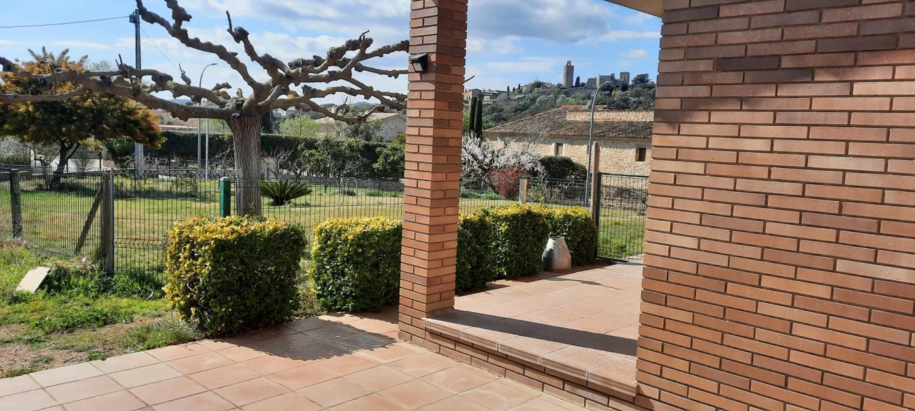 Off site in Can Carbó