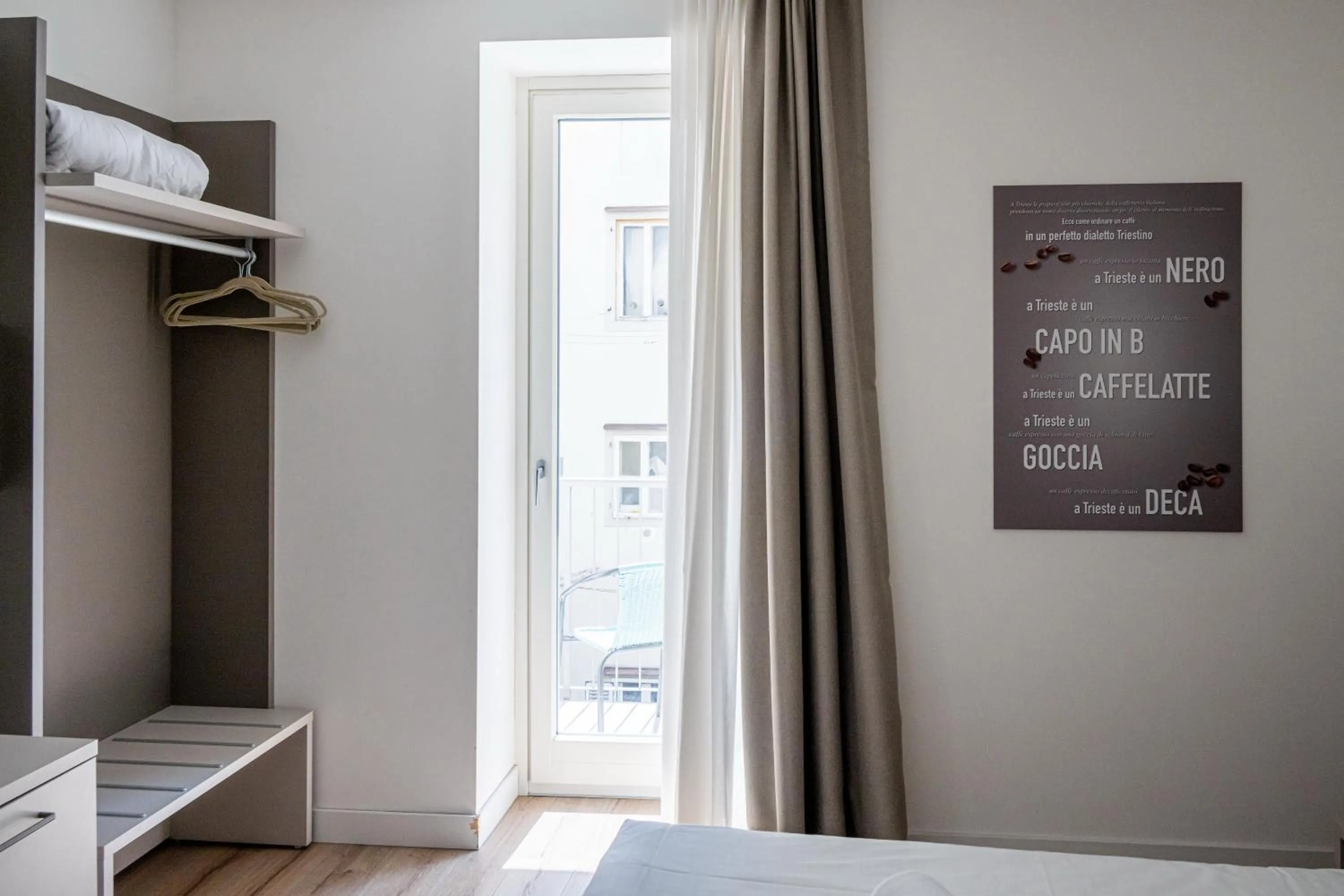 Balcony/Terrace, Bed in City Gallery Apartments