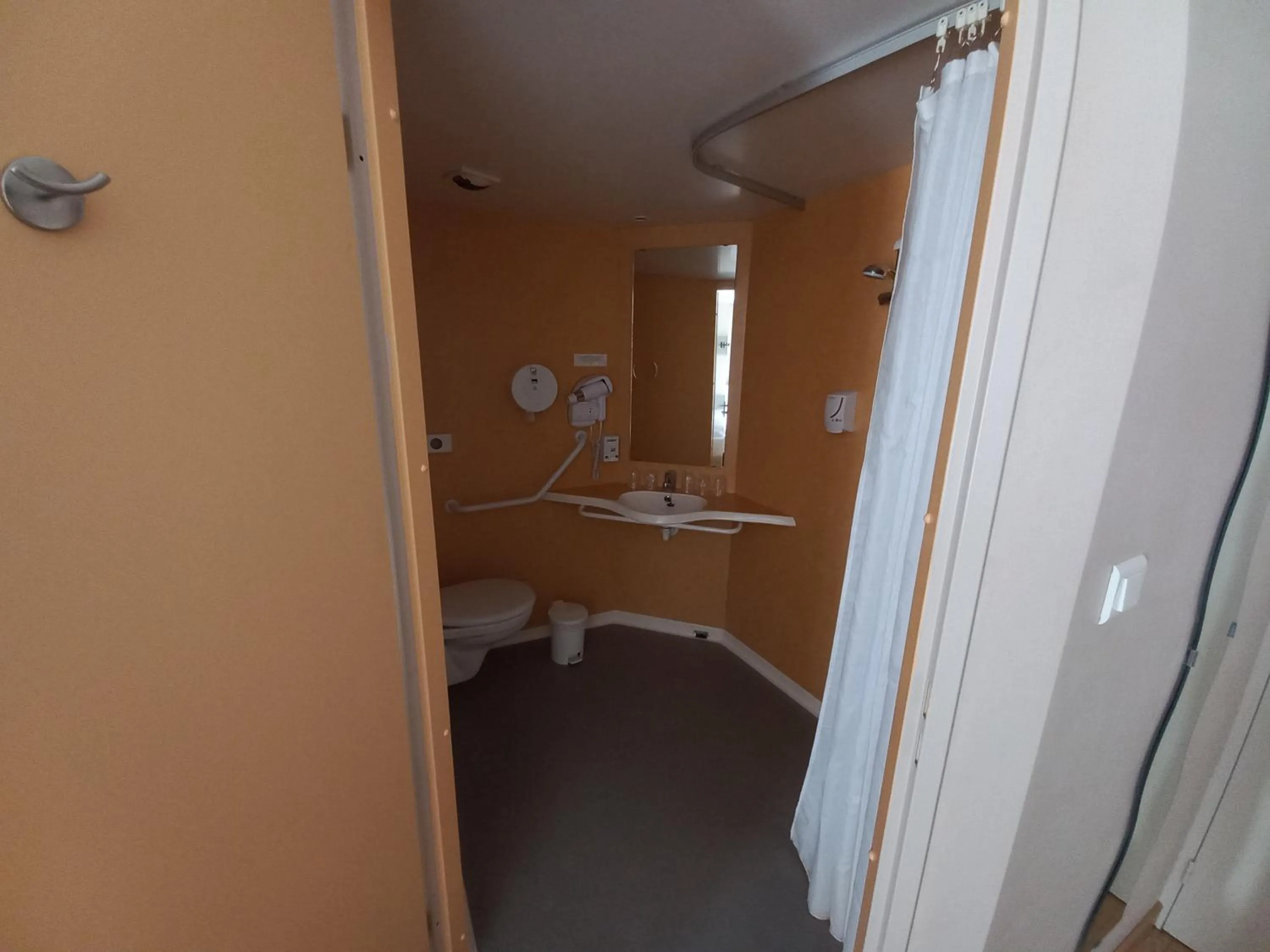 Shower in Contact Hôtel La Métairie