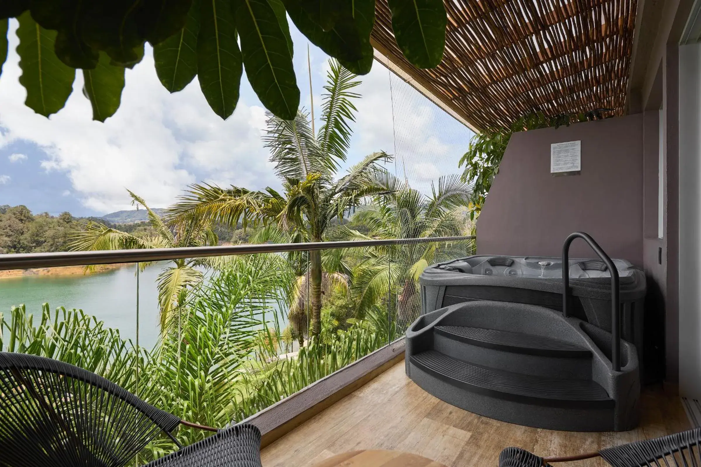 Deluxe King Room in Tau House Deluxe King Room in Tau House