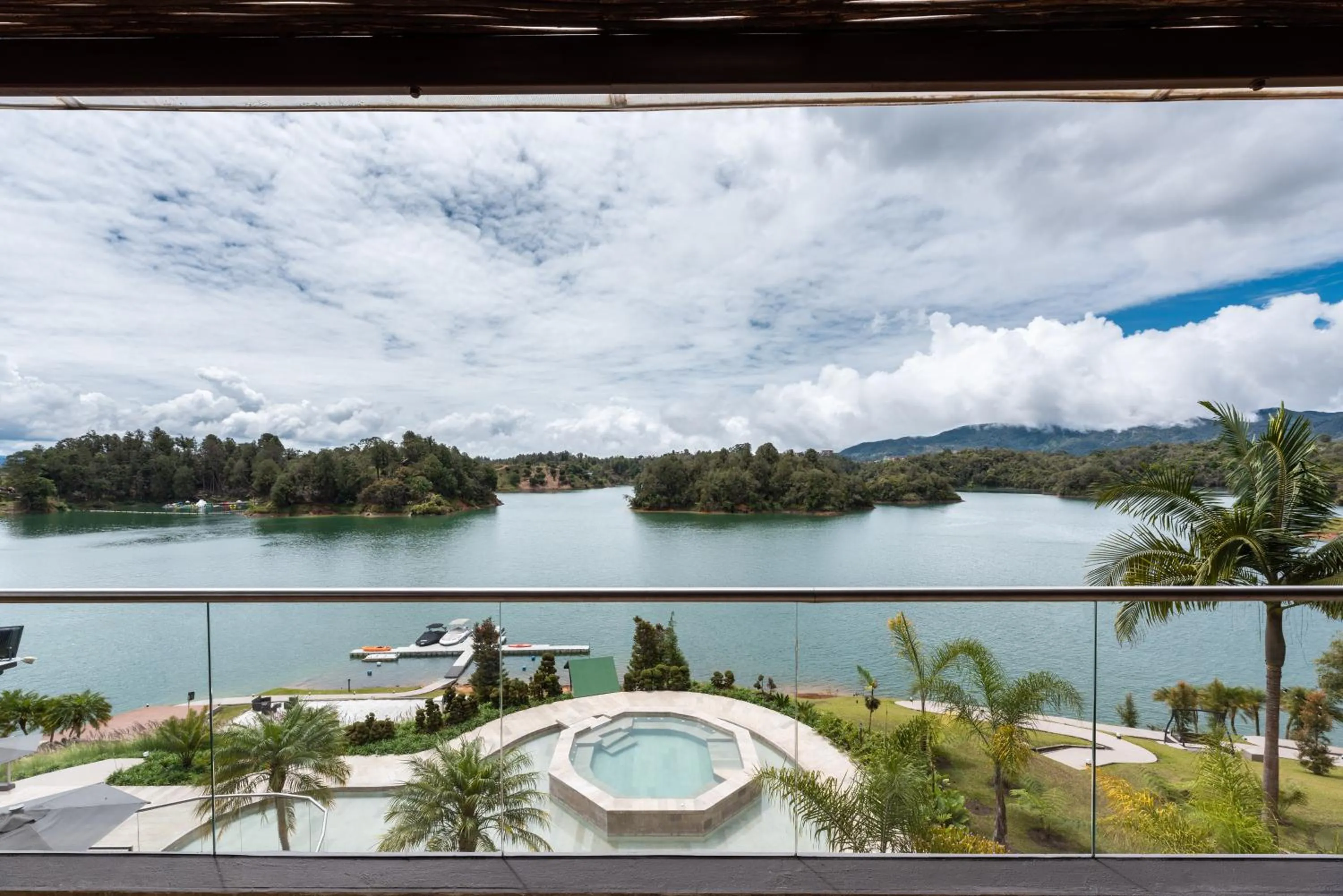 Photo of the whole room in Tau House