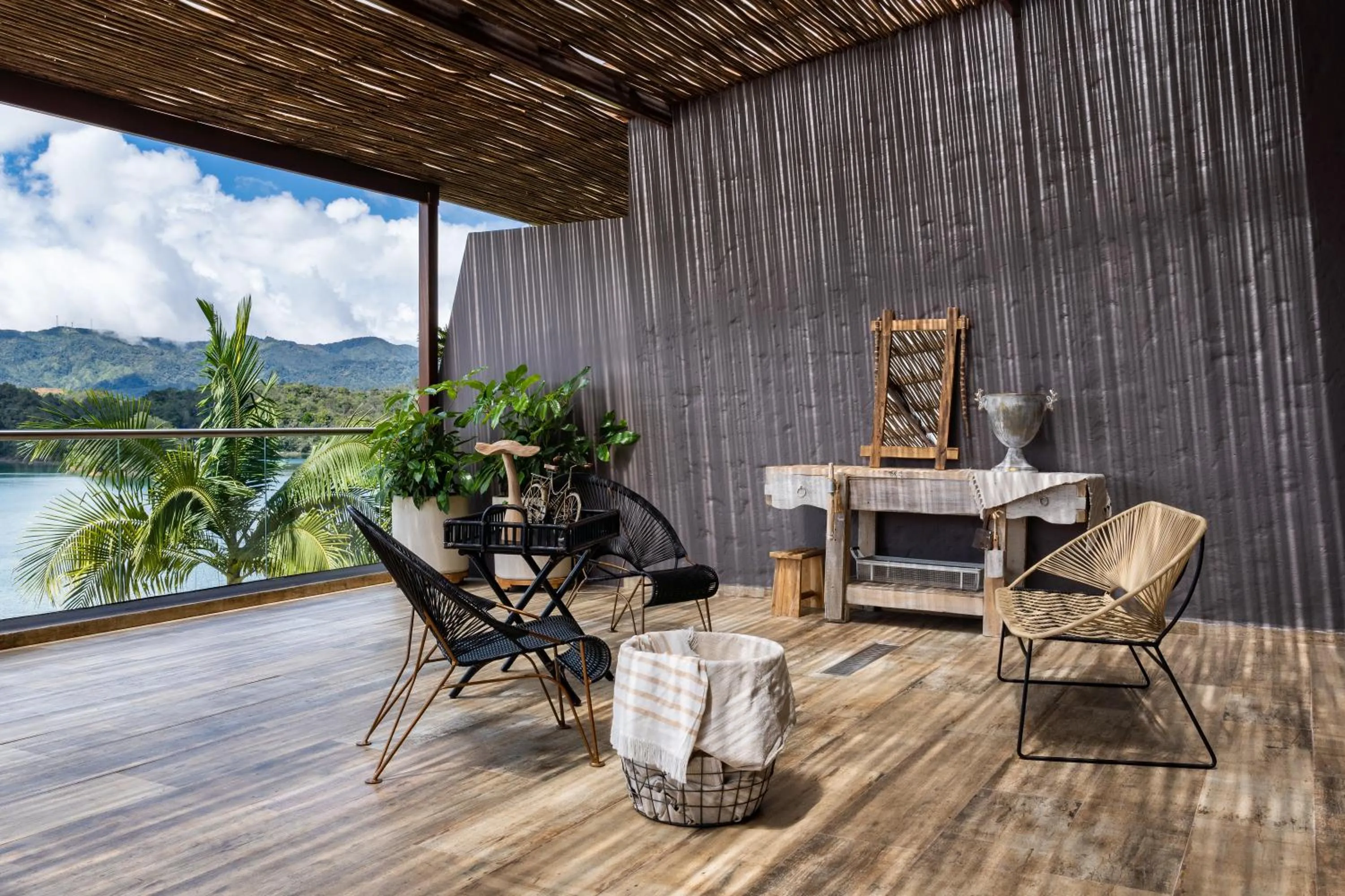 Photo of the whole room in Tau House