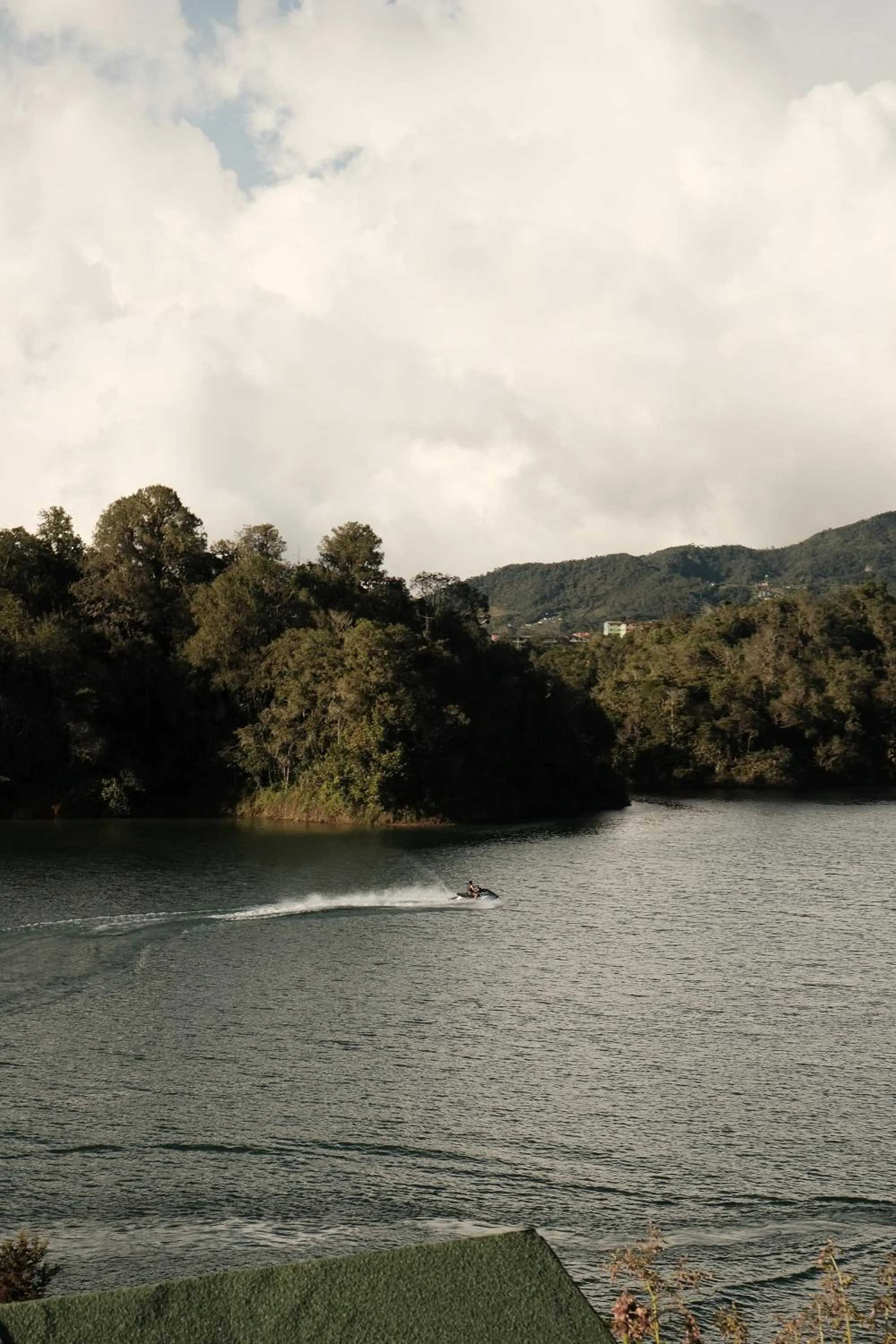 Lake view in Tau House