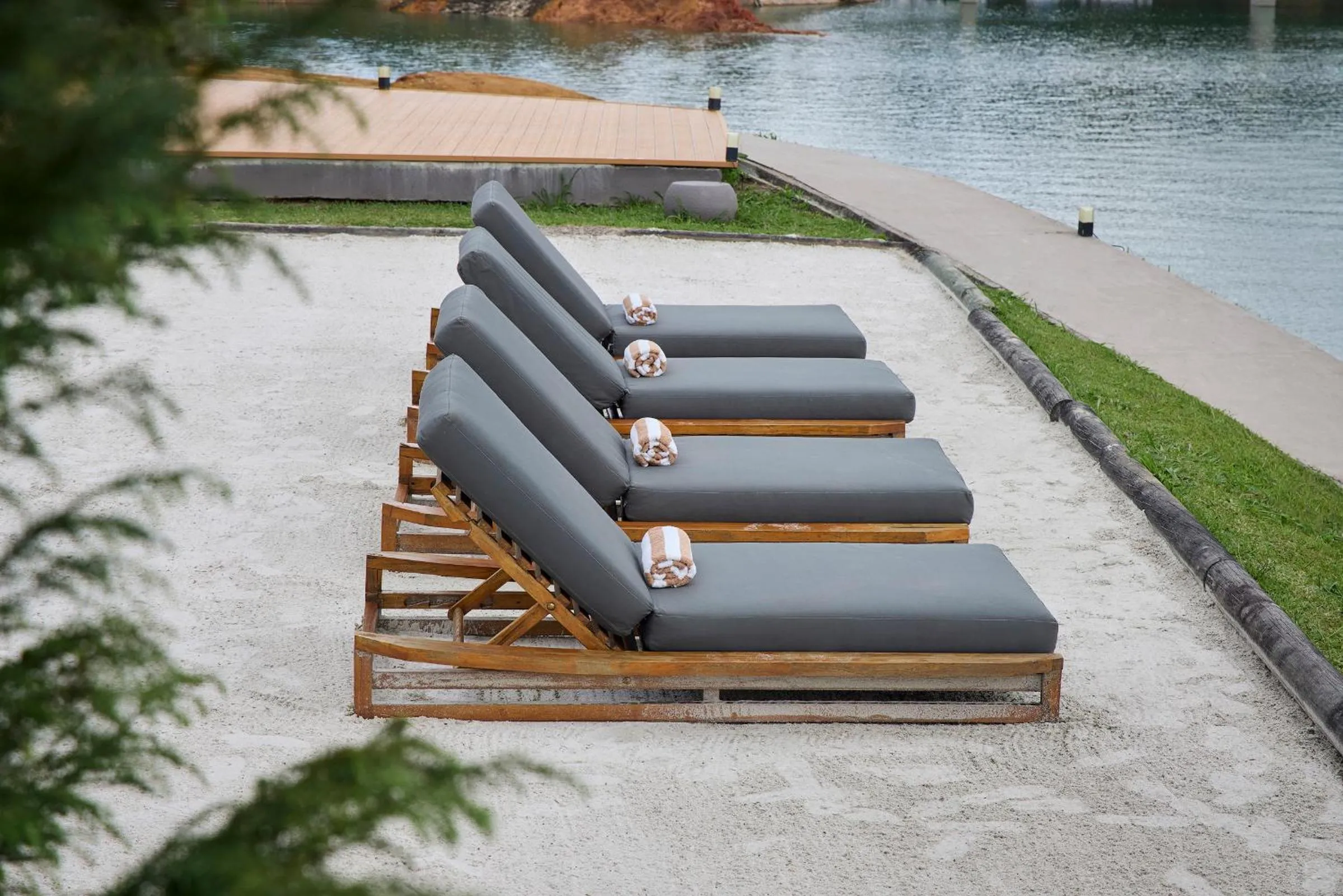 Lake view in Tau House