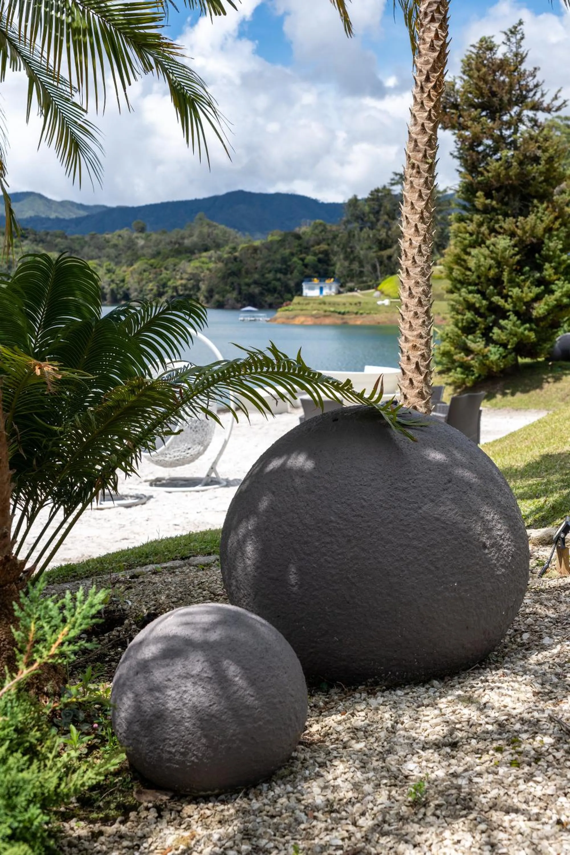 Lake view in Tau House