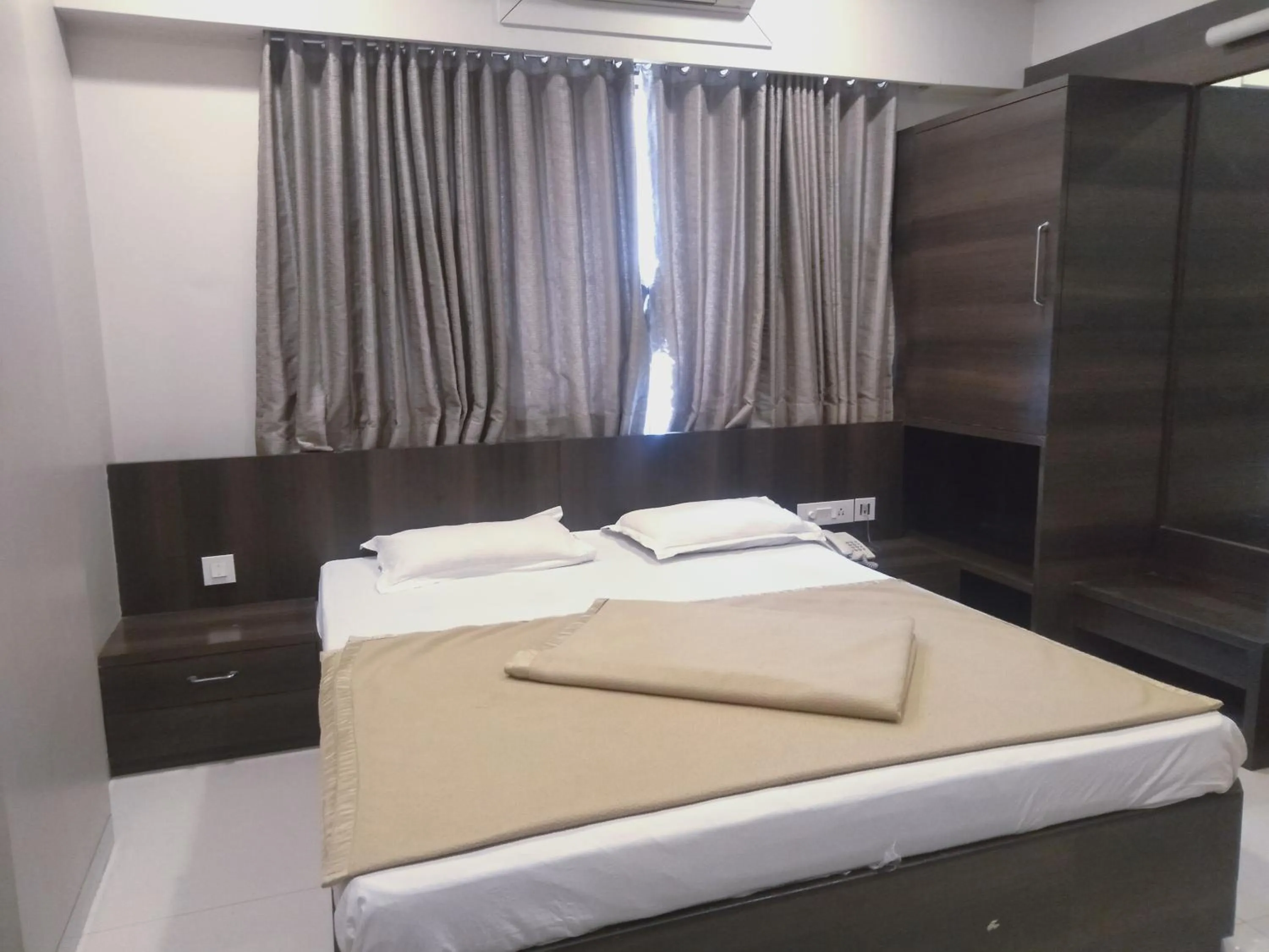 Bed in Sai Heera Residency Shirdi