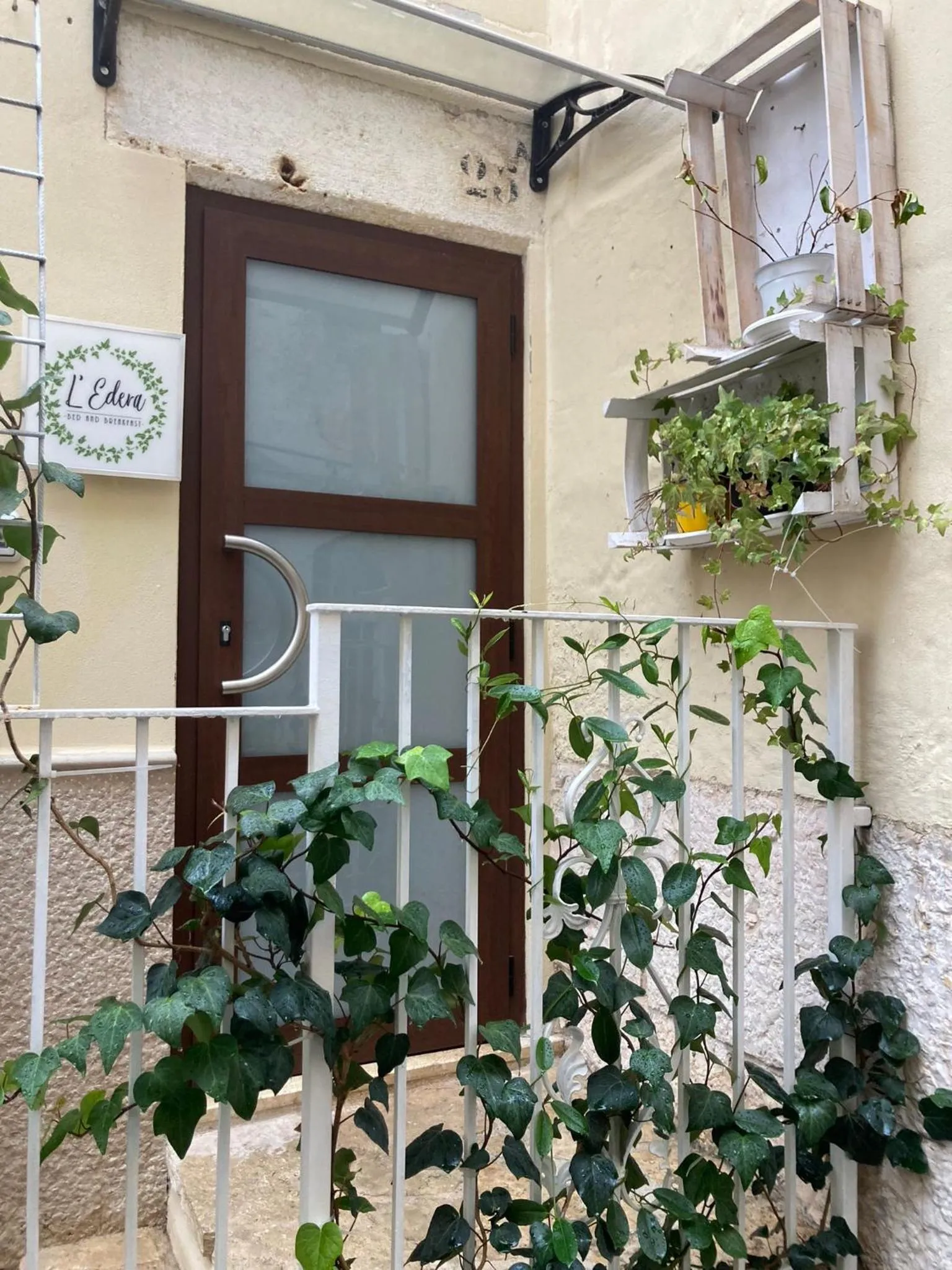 Facade/entrance, Property Building in L'edera