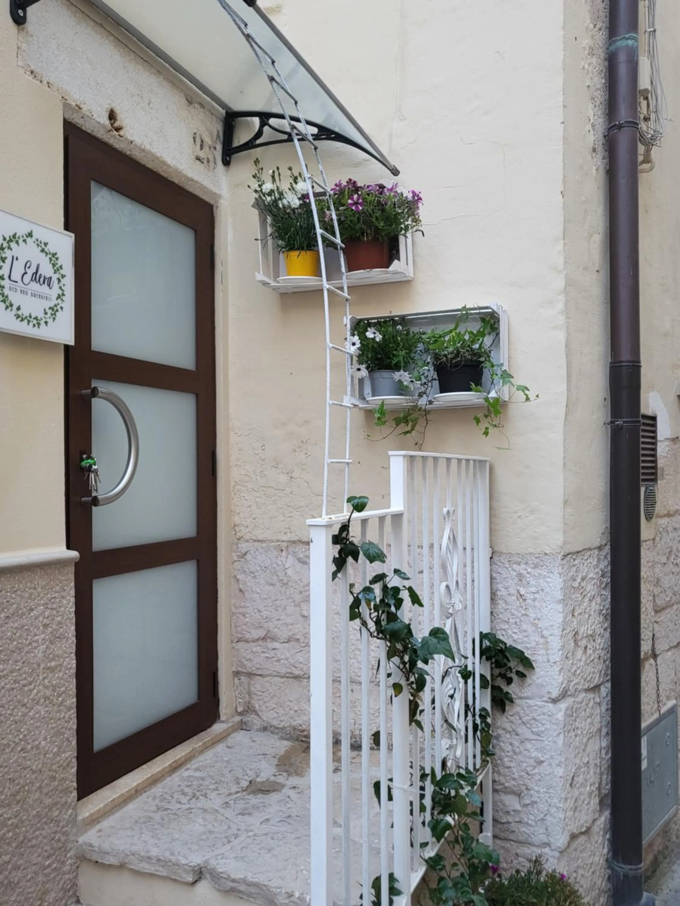 Property building in L'edera