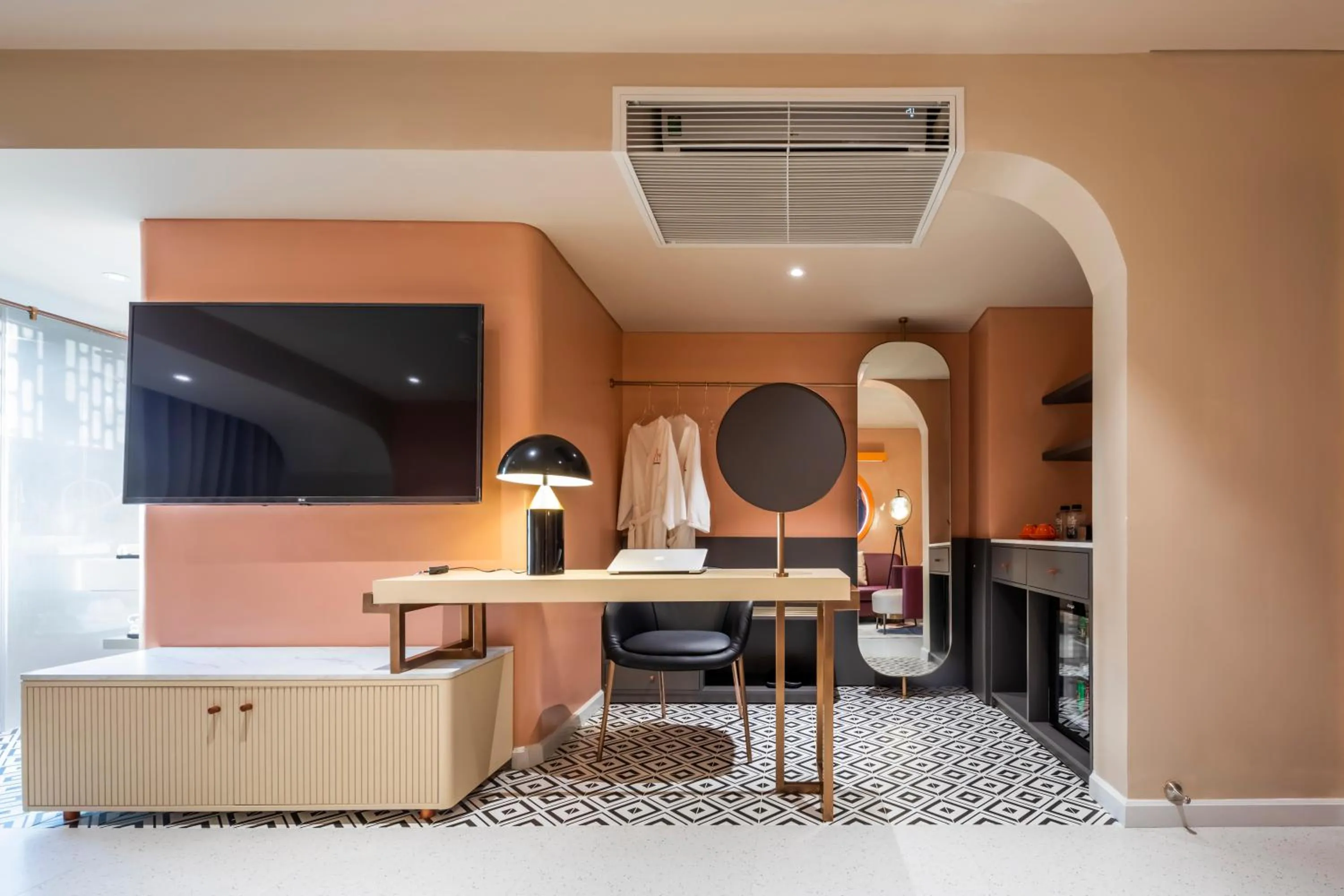 Communal lounge/ TV room in M92 Boutique Da Nang Beach Hotel