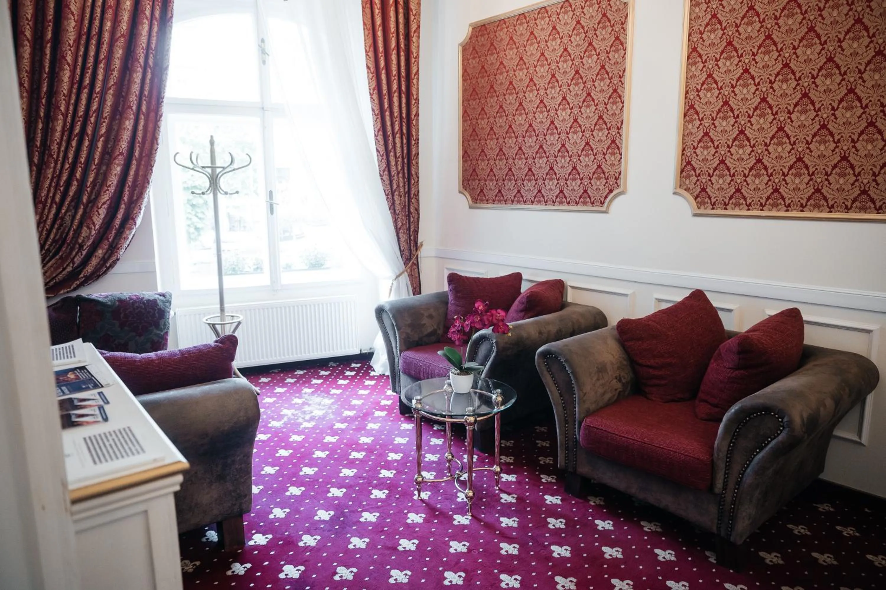 Lobby or reception in Alisa Hotel