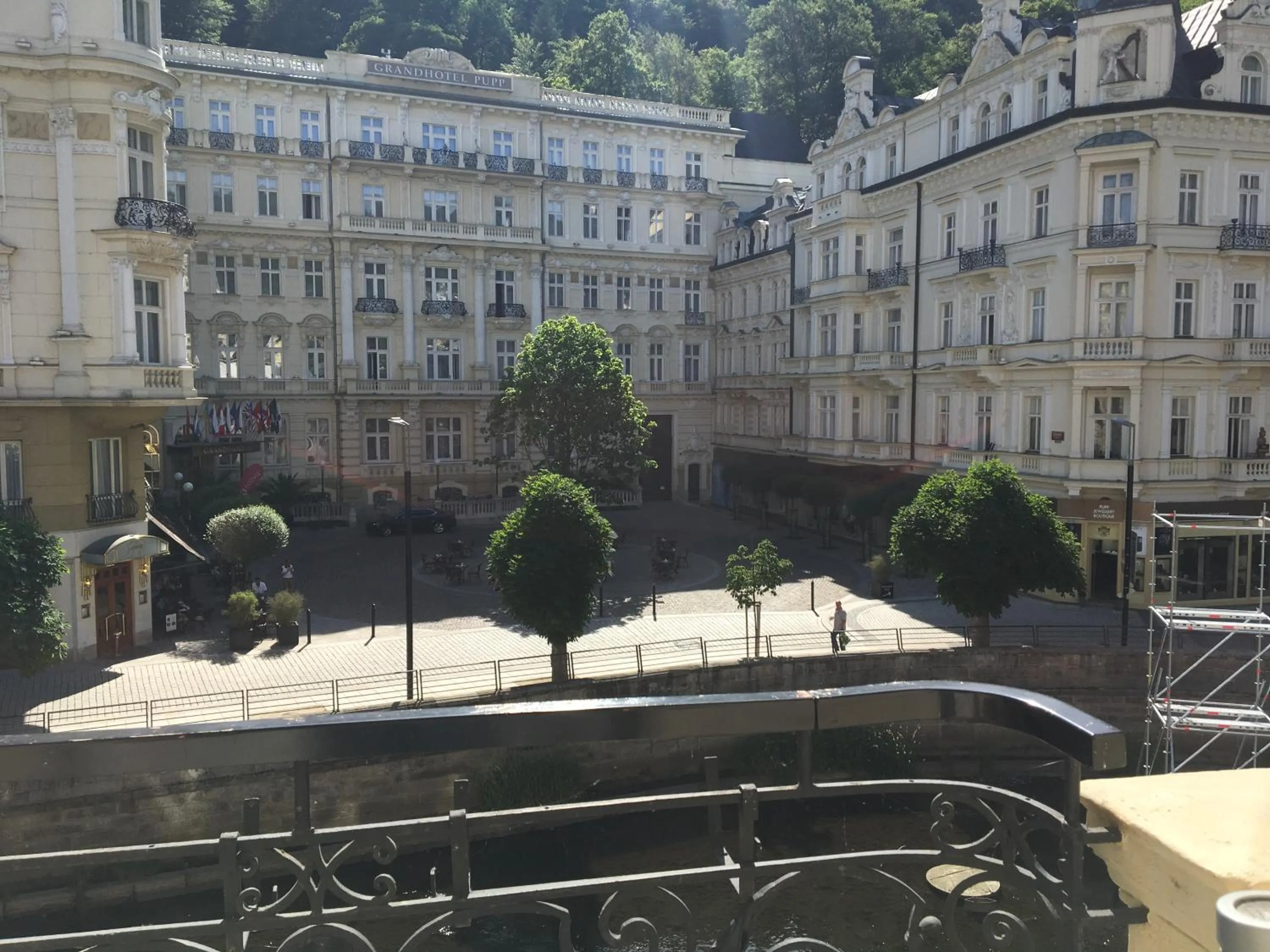 Neighbourhood in Alisa Hotel