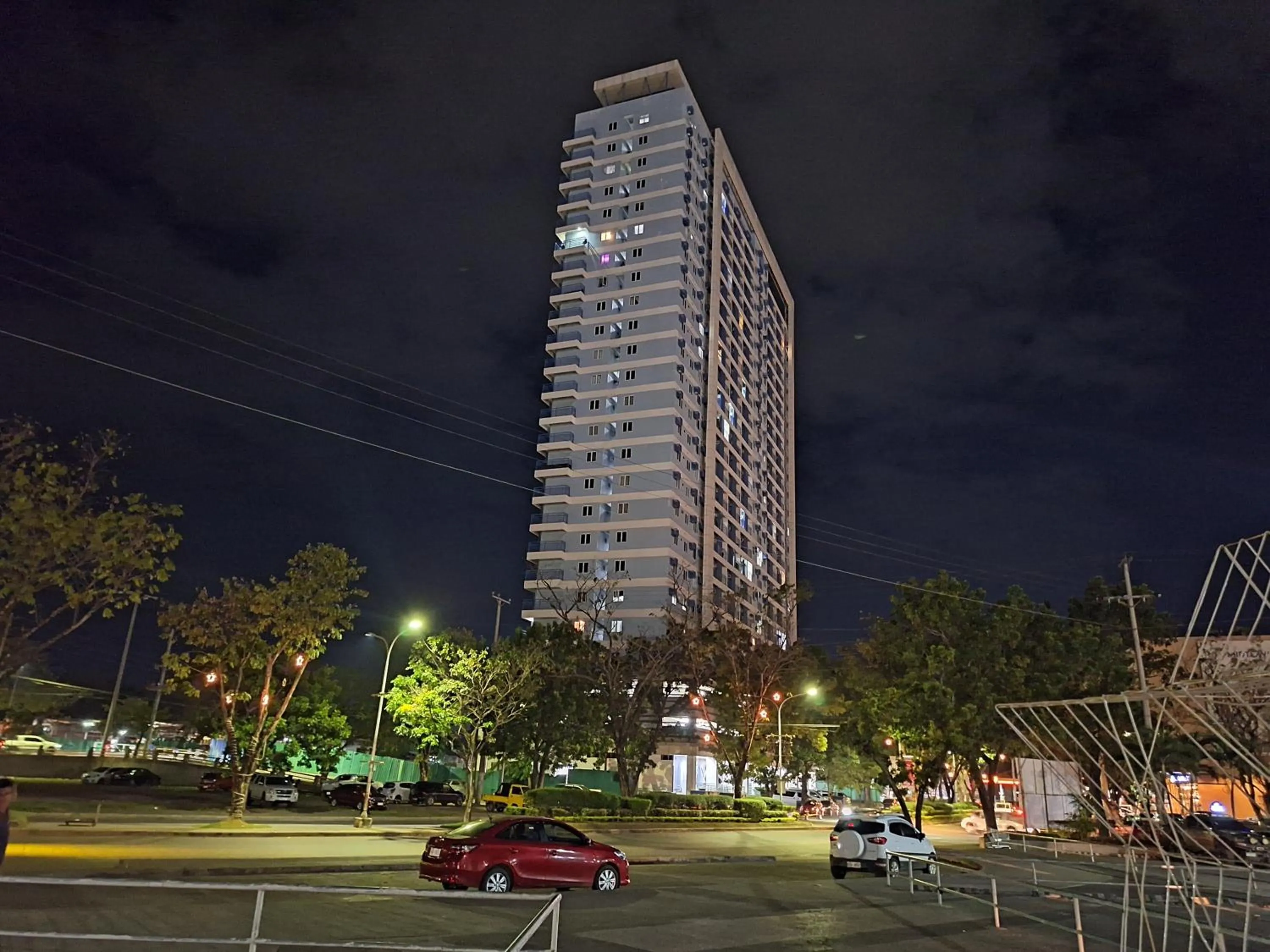 1-Bed - Sleeps 4 with High Rise City View