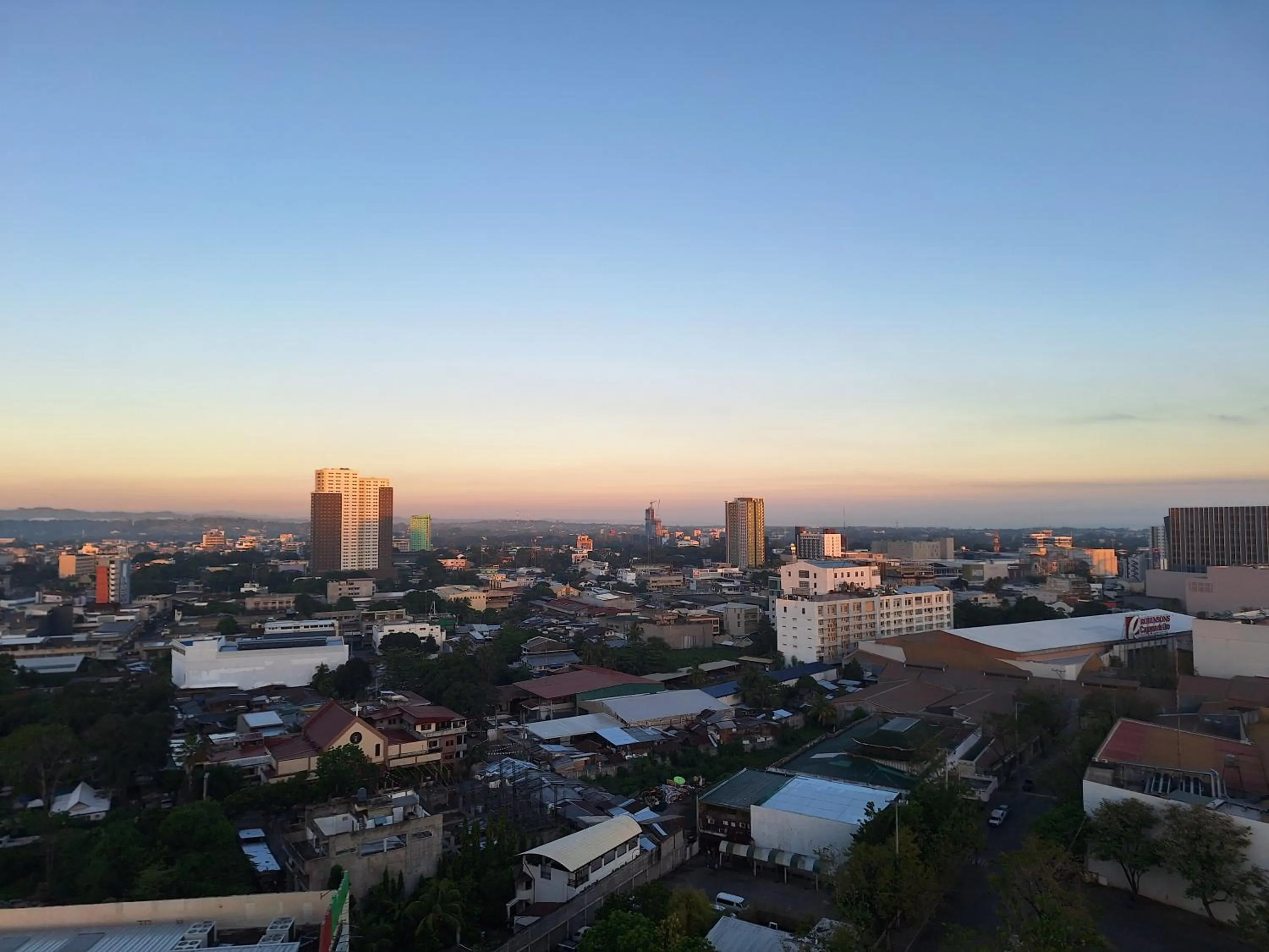 1-Bed - Sleeps 4 with High Rise City View