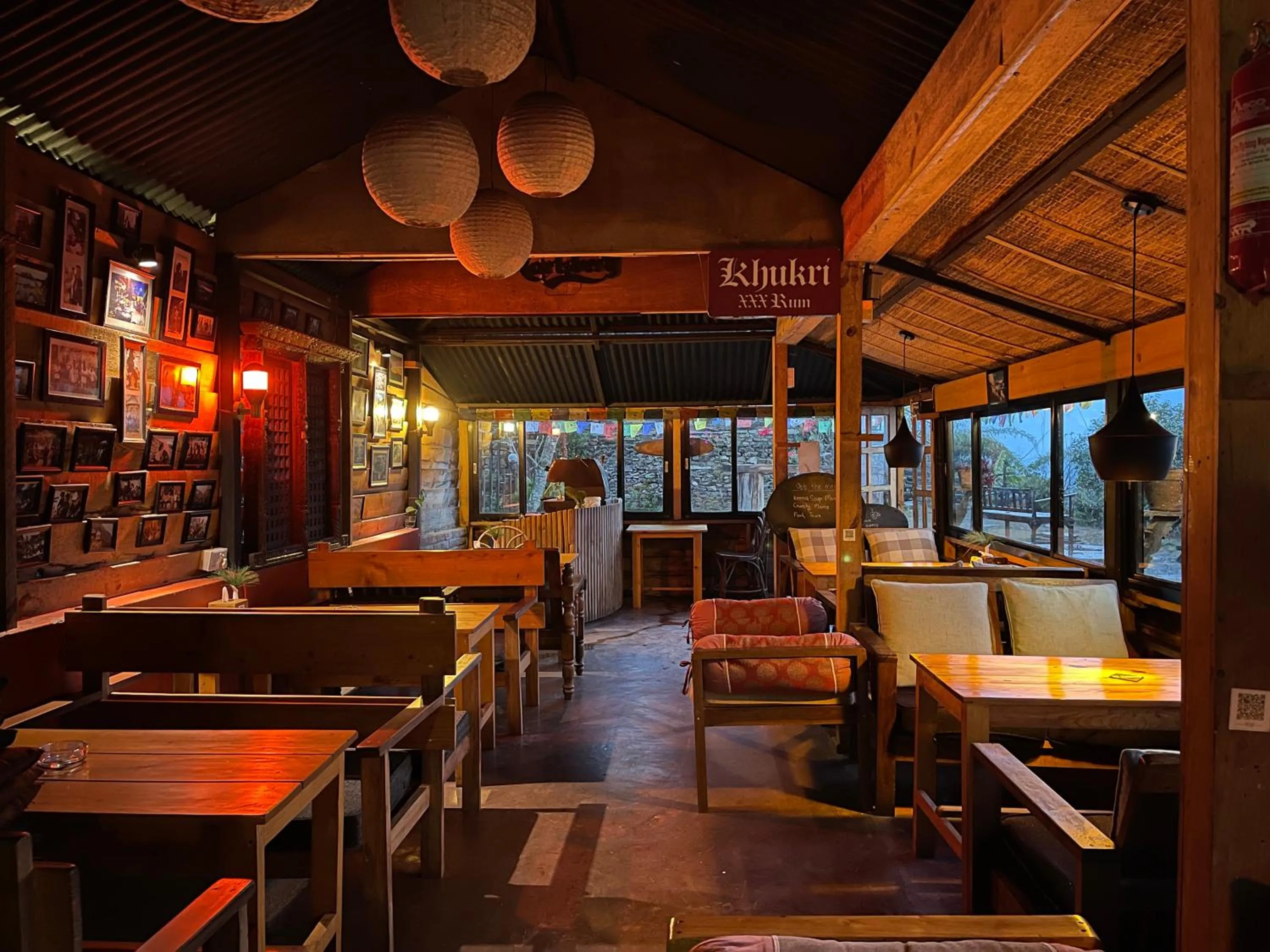 Restaurant/places to eat in Bhanjyang Village Lodge